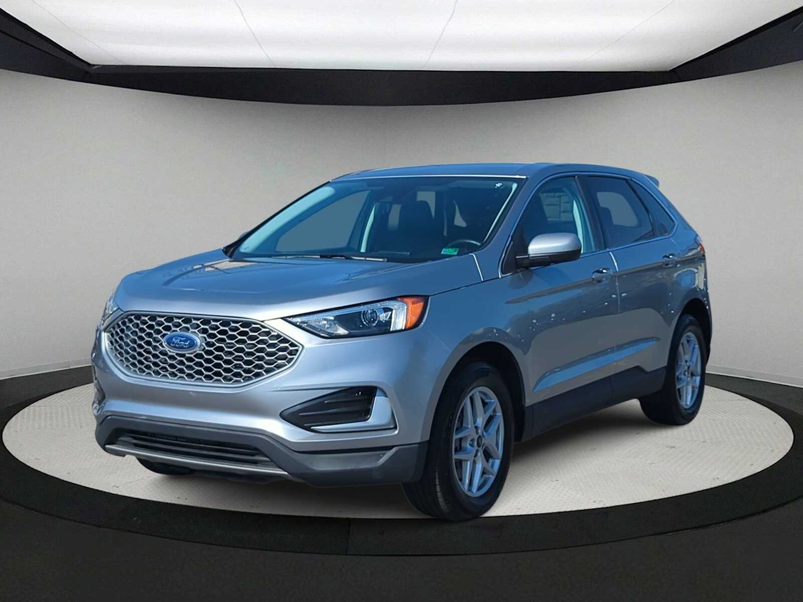 Thumbnail: 2023 Ford Edge - 4