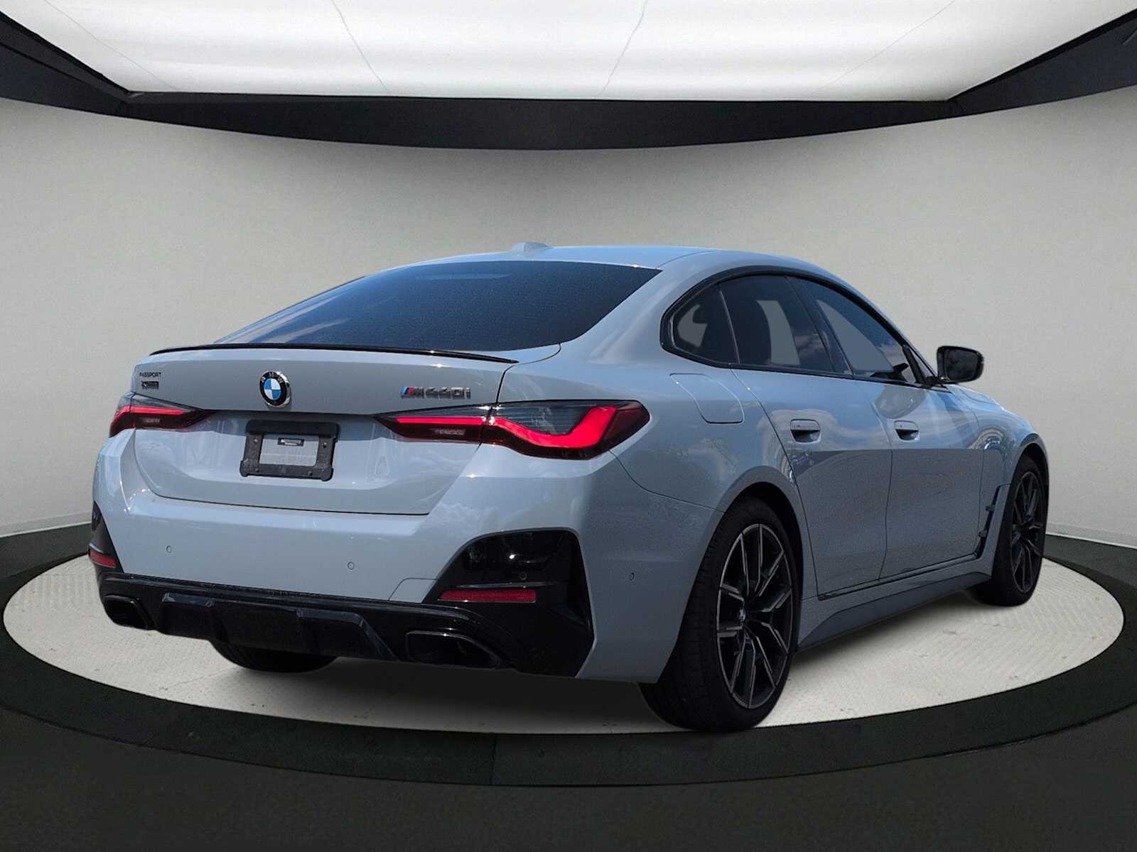 Thumbnail: 2024 BMW 4 Series - 8