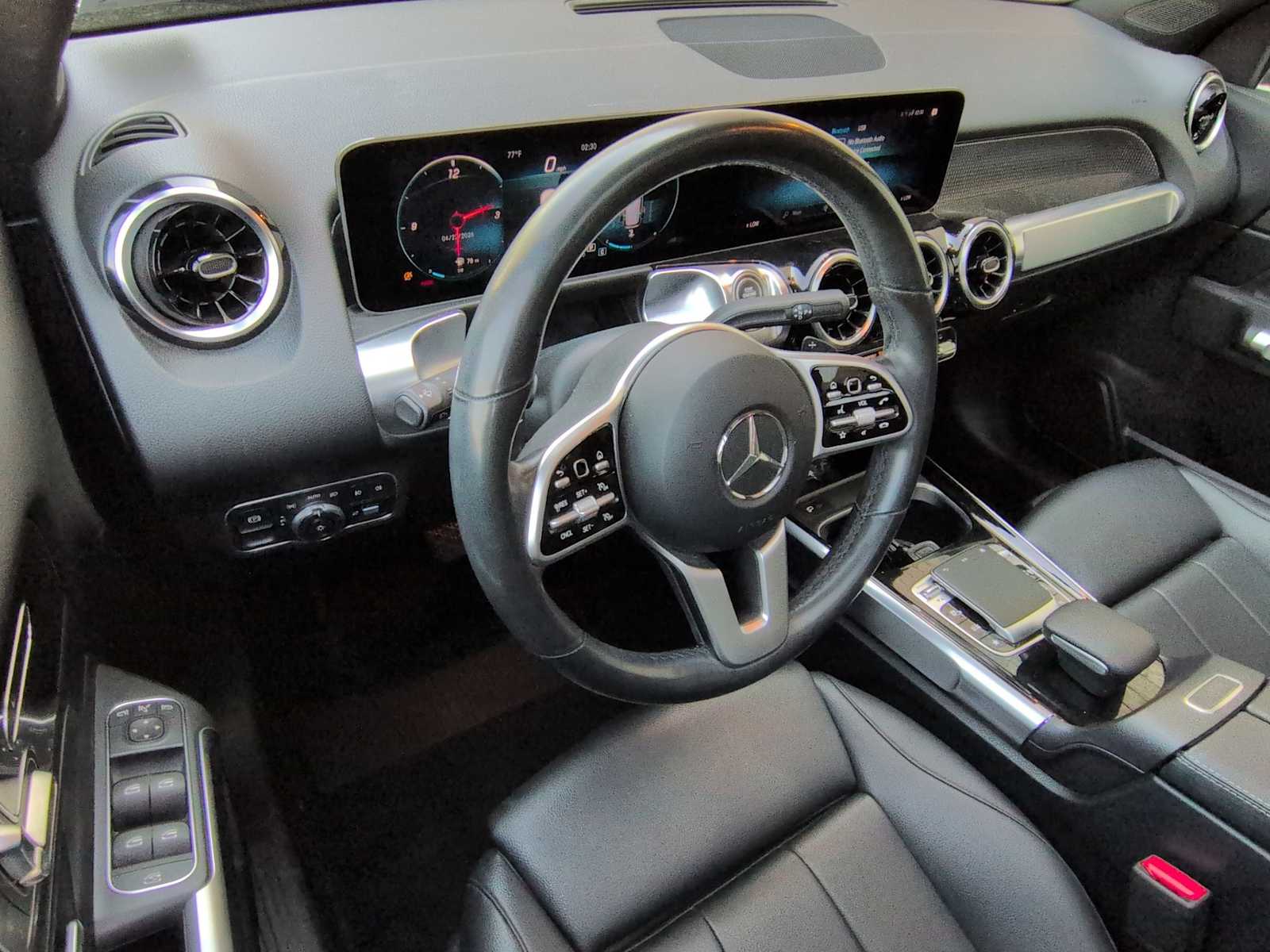 Thumbnail: 2020 Mercedes-Benz GLB - 10