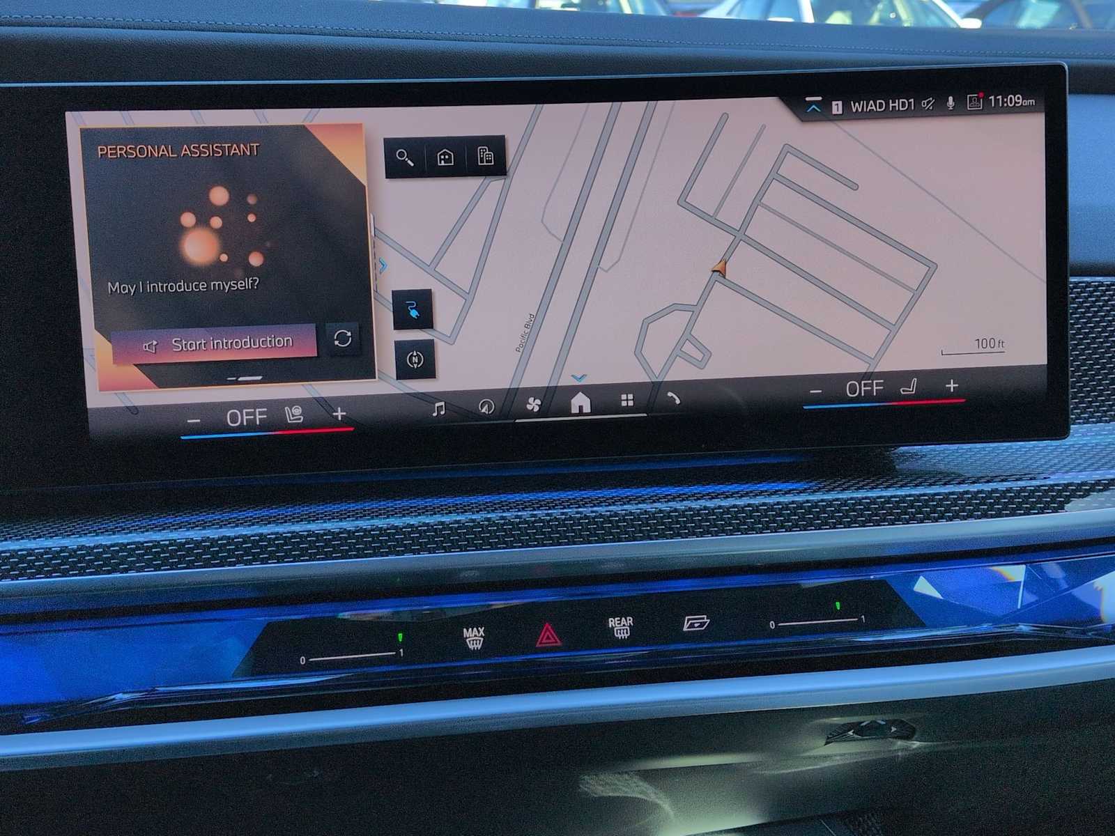 Thumbnail: 2023 BMW i7 - 29