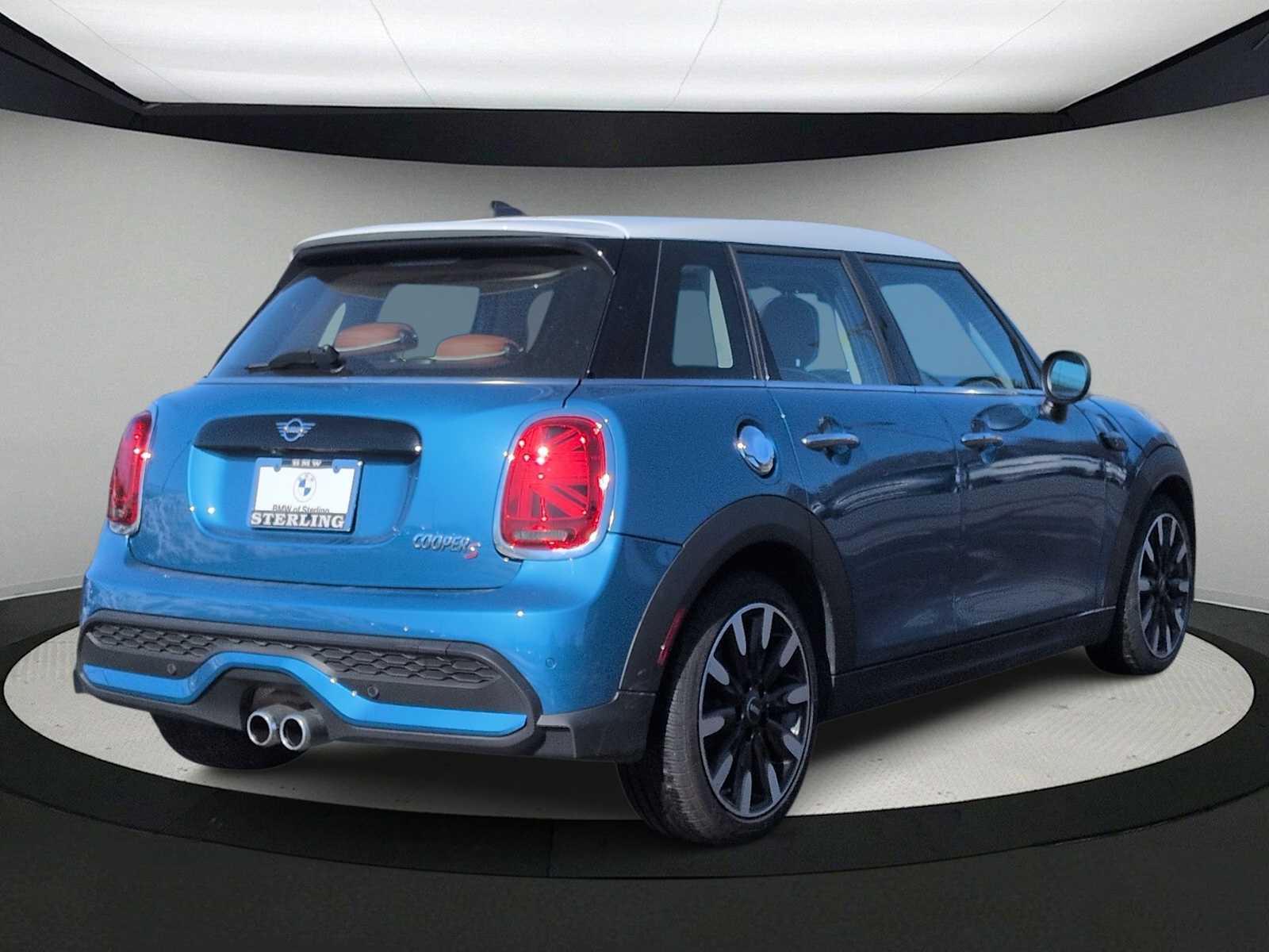 Thumbnail: 2023 MINI Cooper Hardtop - 8