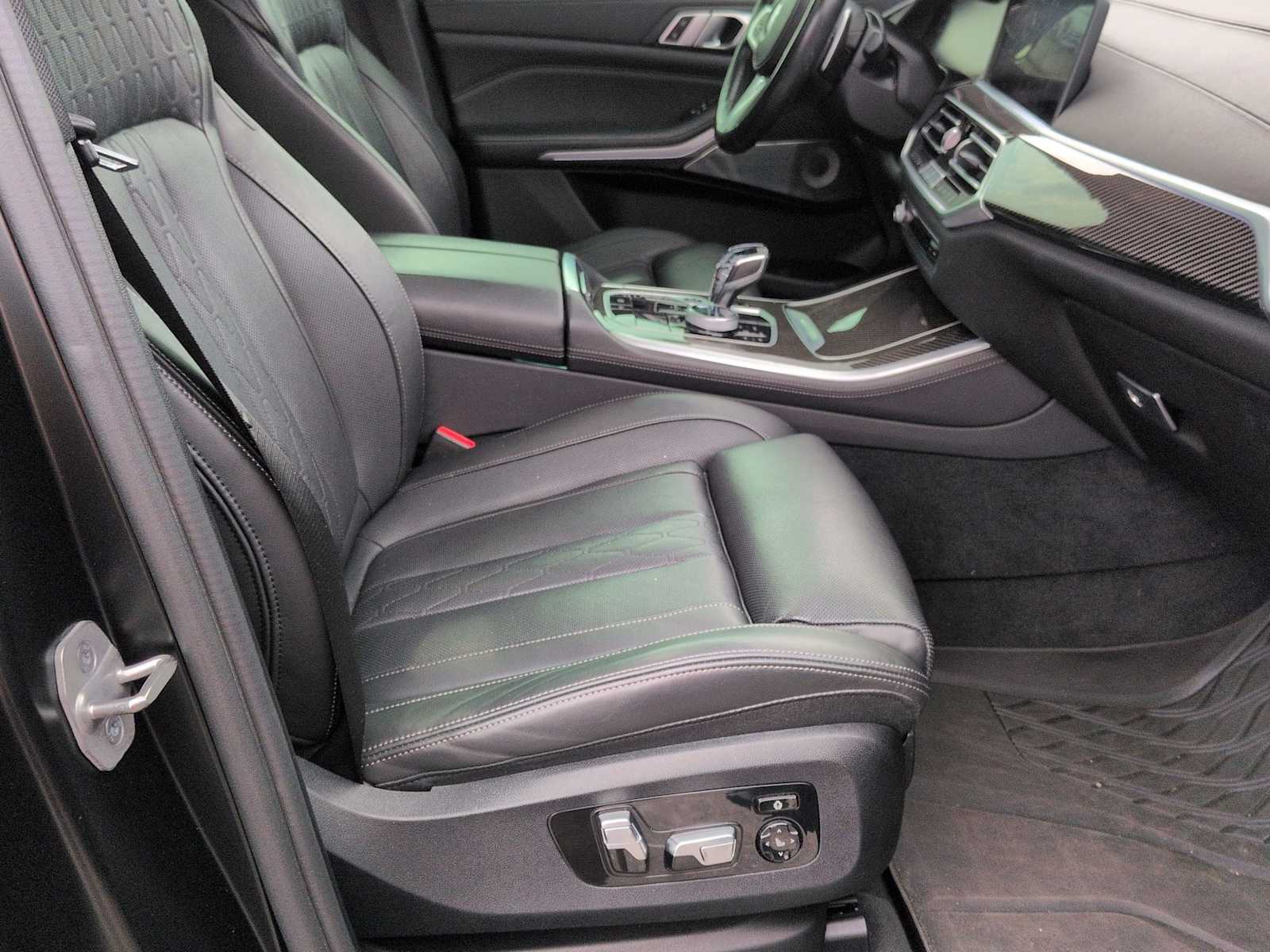 Thumbnail: 2021 BMW X5 - 23