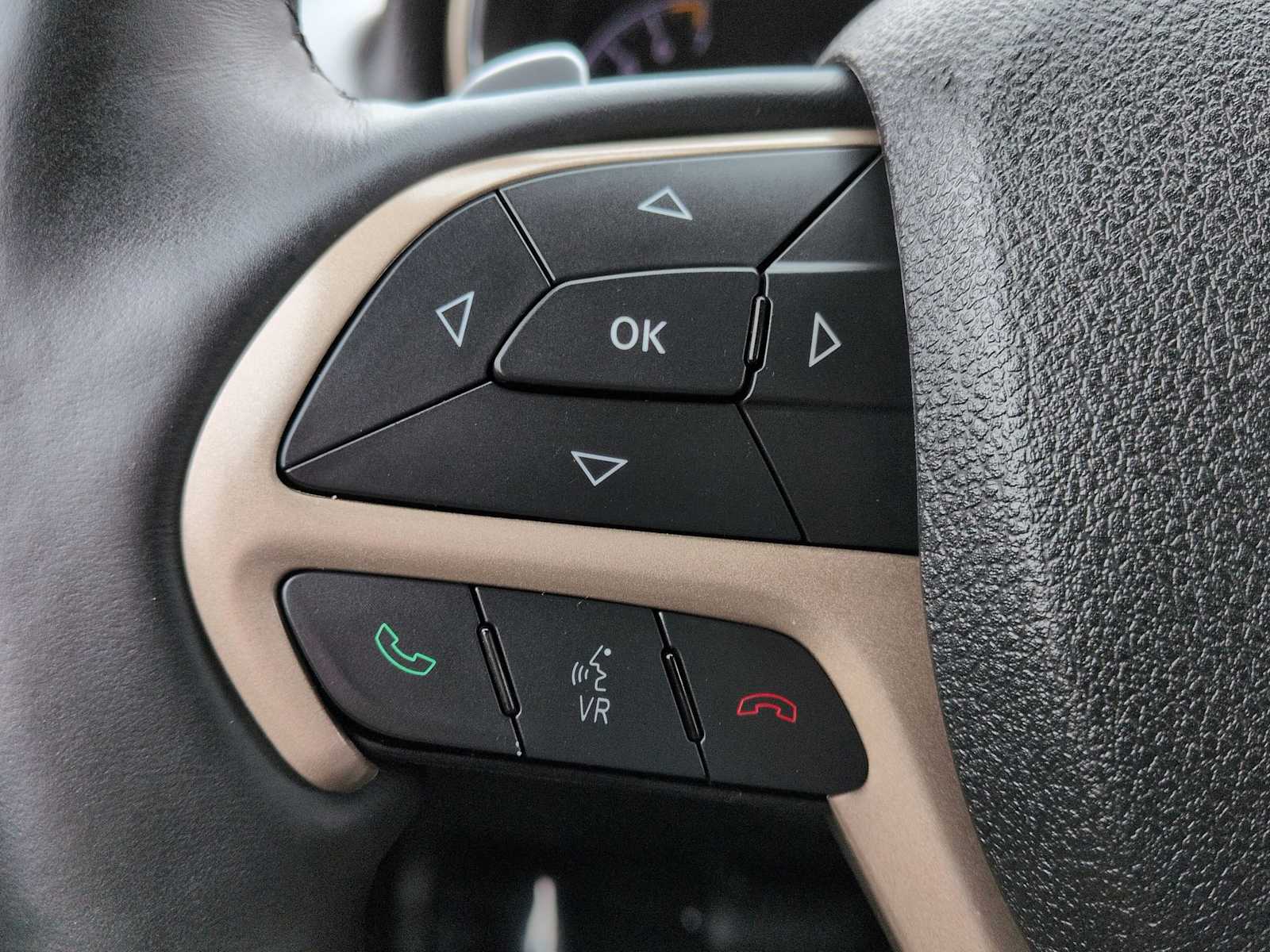 Thumbnail: 2015 Jeep Grand Cherokee - 26