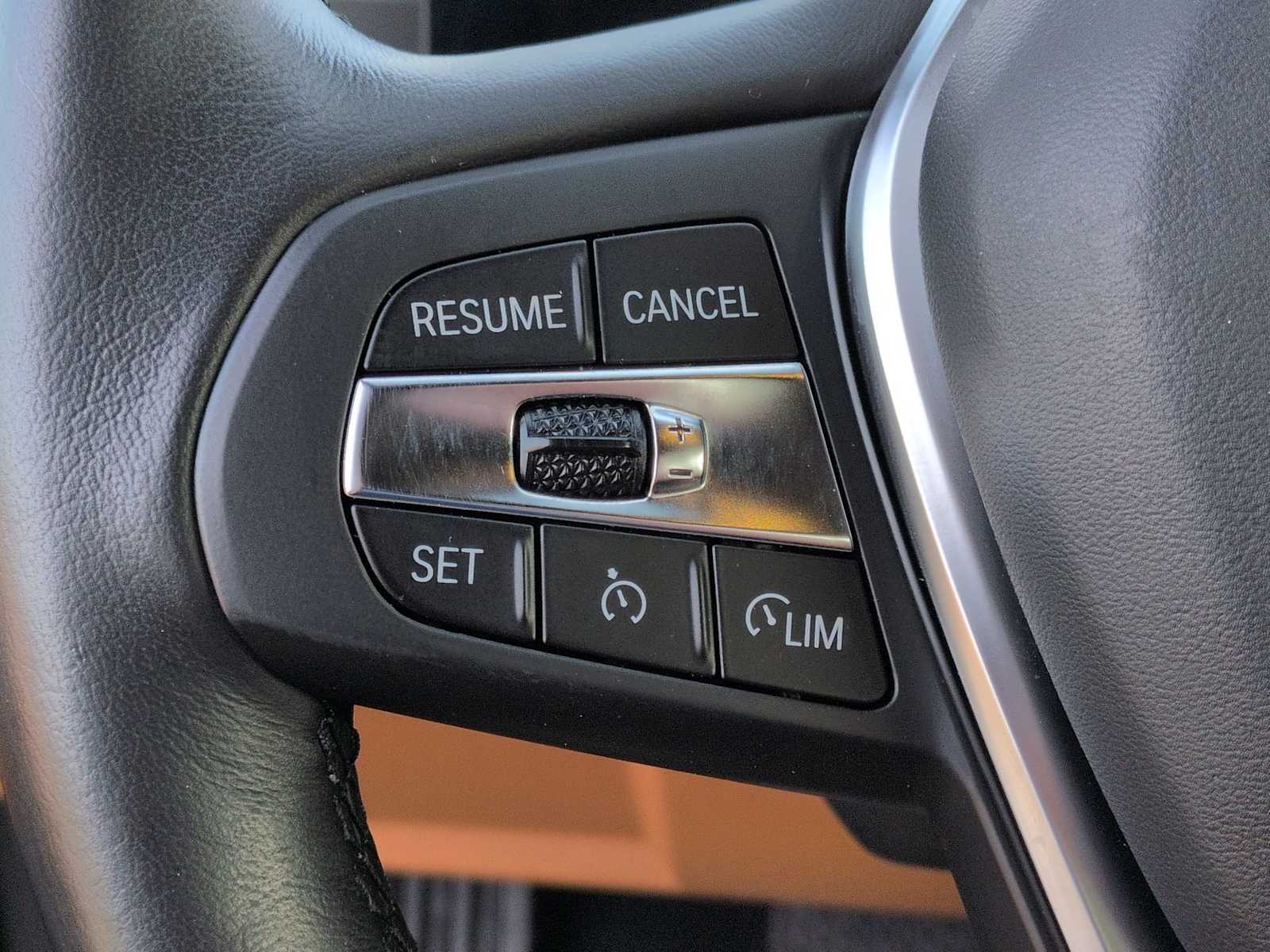 Thumbnail: 2023 BMW i4 - 26