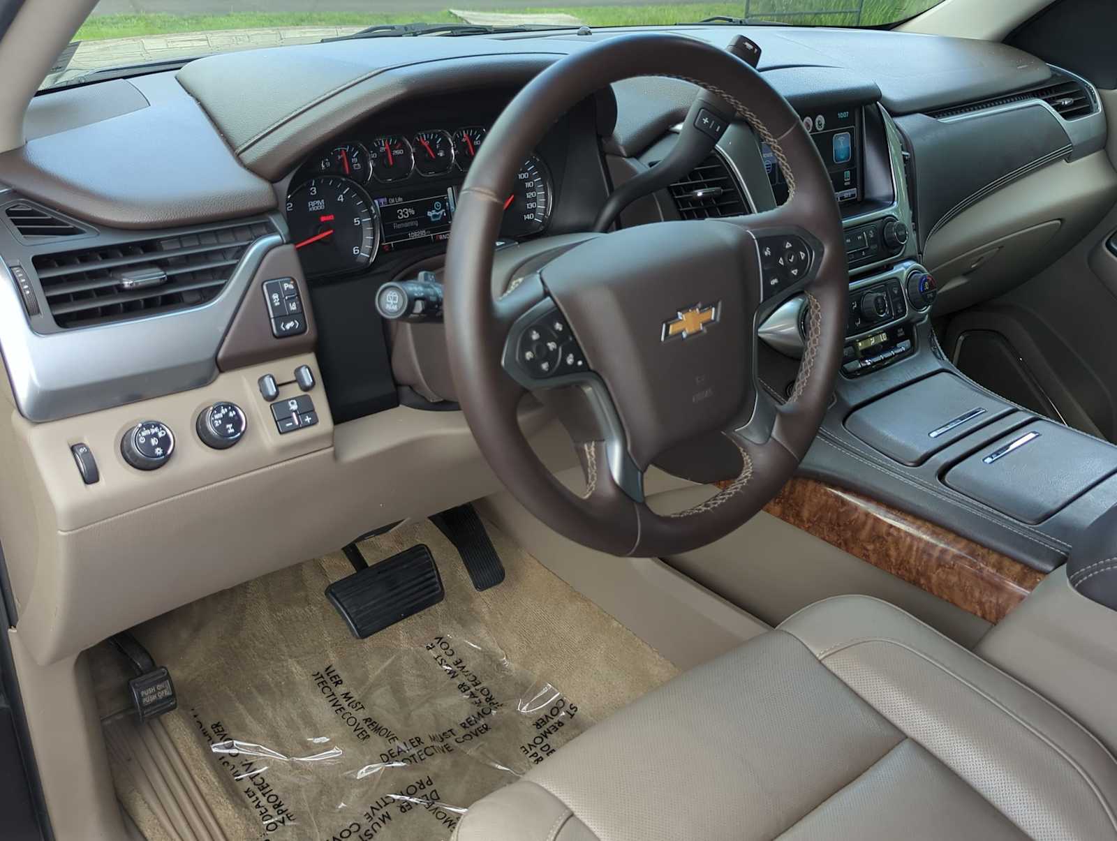 Thumbnail: 2015 Chevrolet Tahoe - 16