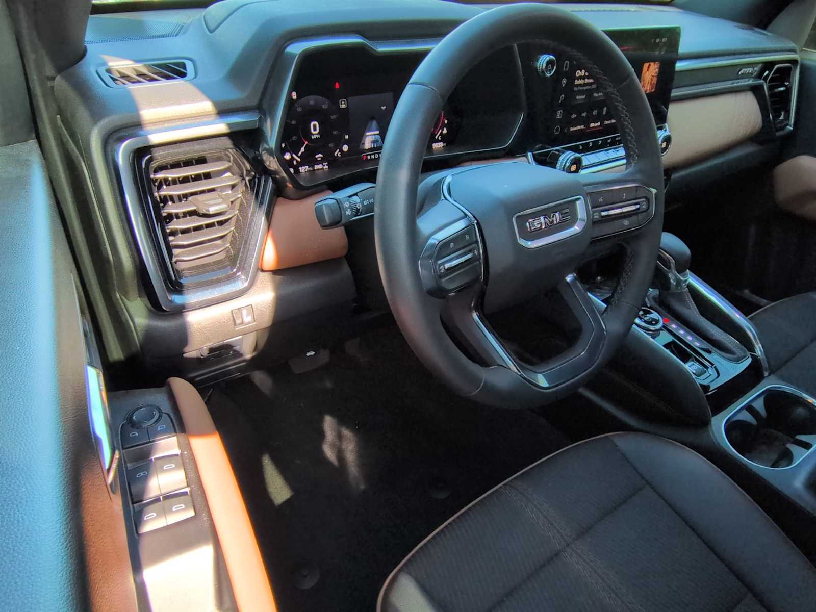 Thumbnail: 2024 GMC Canyon - 10