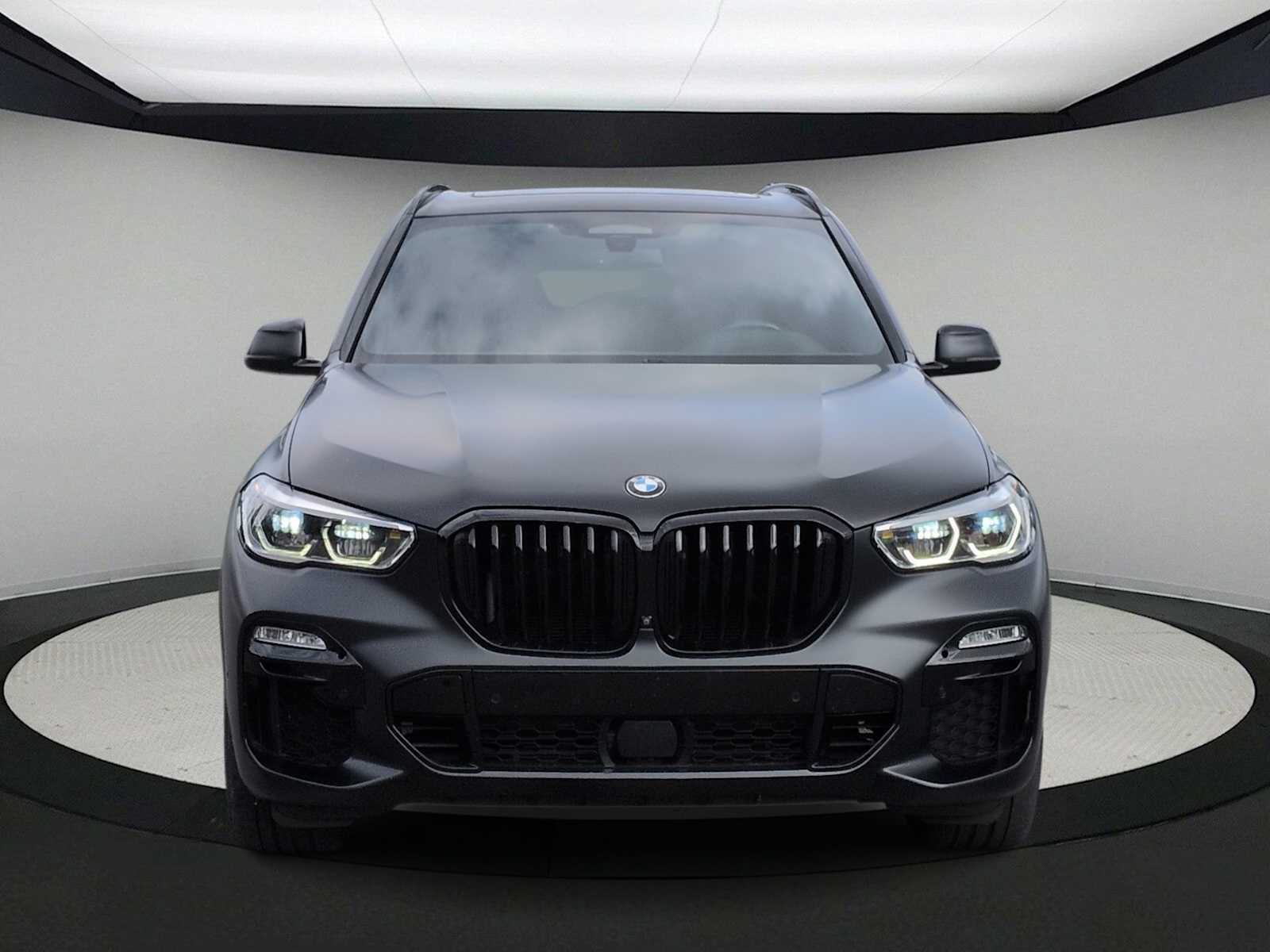 Thumbnail: 2021 BMW X5 - 3