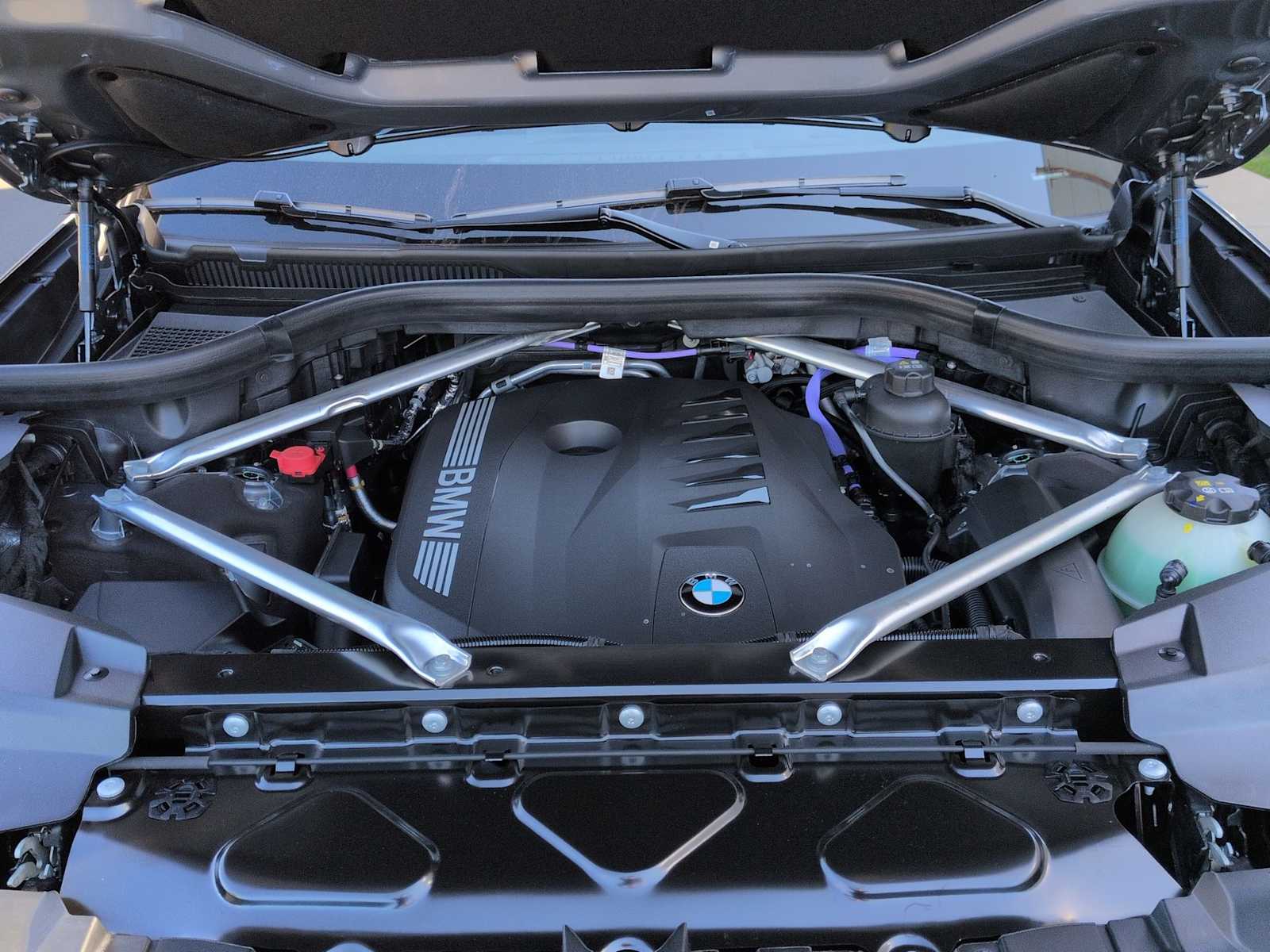 Thumbnail: 2026 BMW X7 - 15