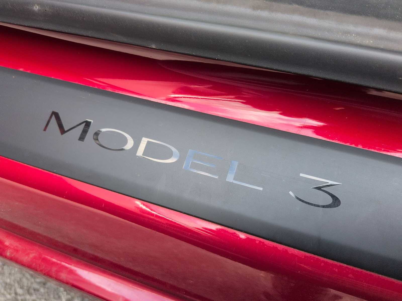 Thumbnail: 2023 Tesla Model 3 - 13