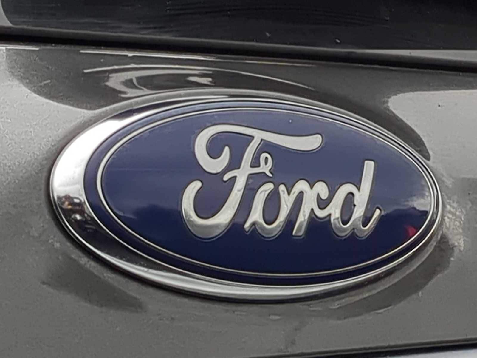 Thumbnail: 2017 Ford Explorer - 5