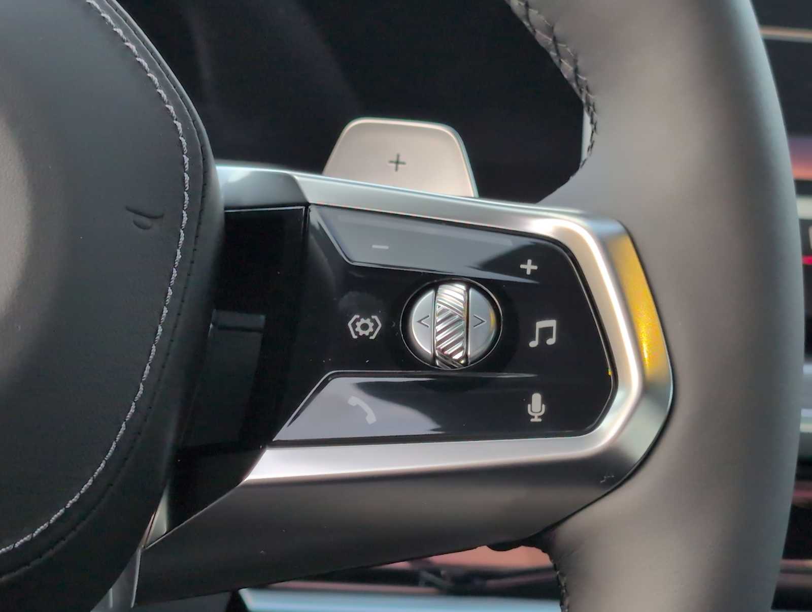 Thumbnail: 2026 BMW 7 Series - 24