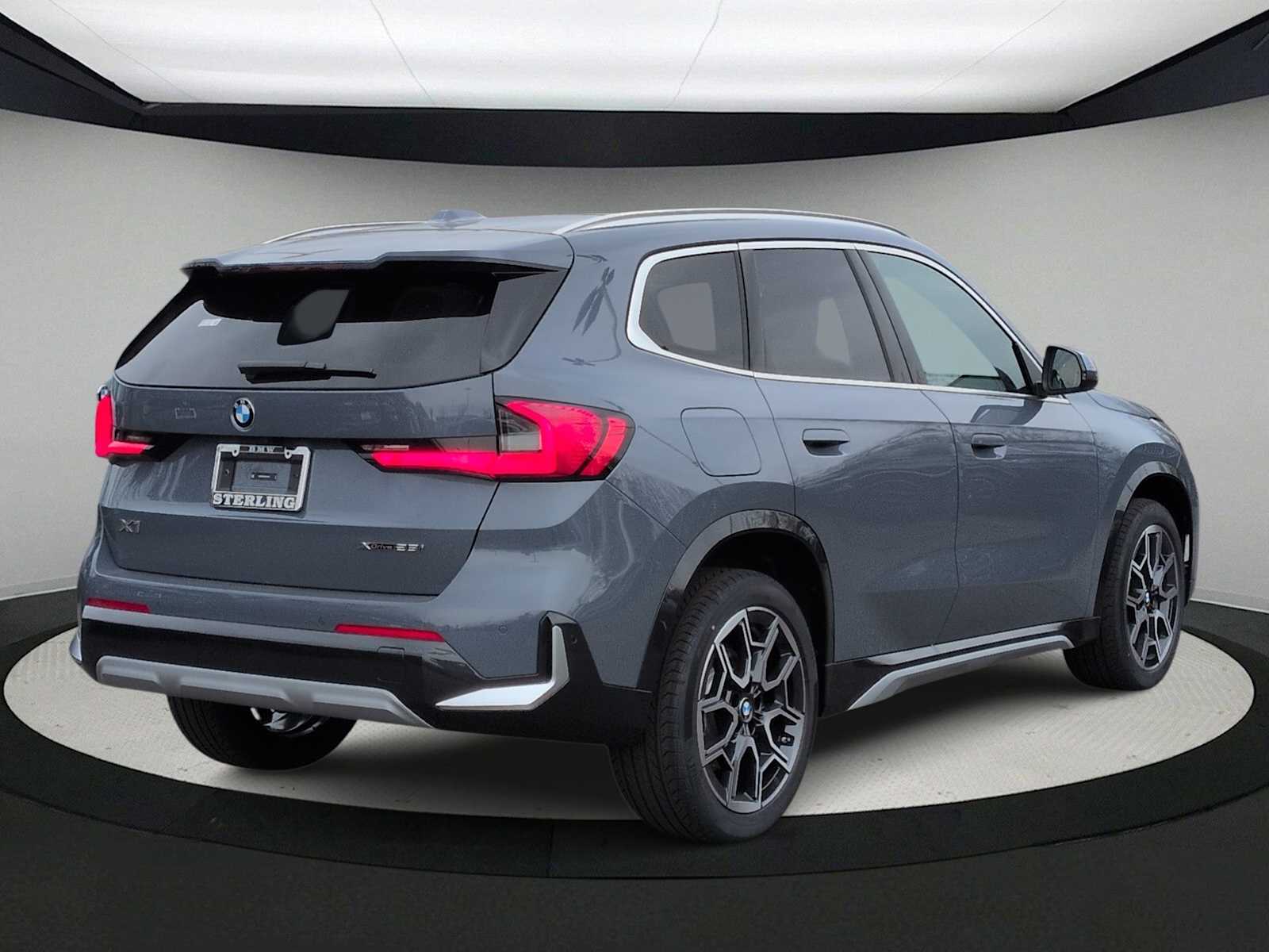 Thumbnail: 2026 BMW X1 - 8
