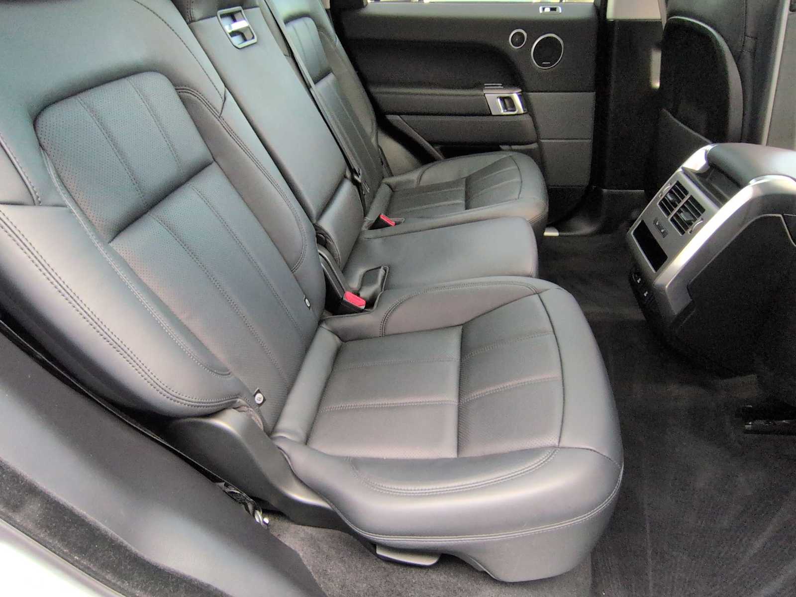 Thumbnail: 2019 Land Rover Range Rover Sport - 22