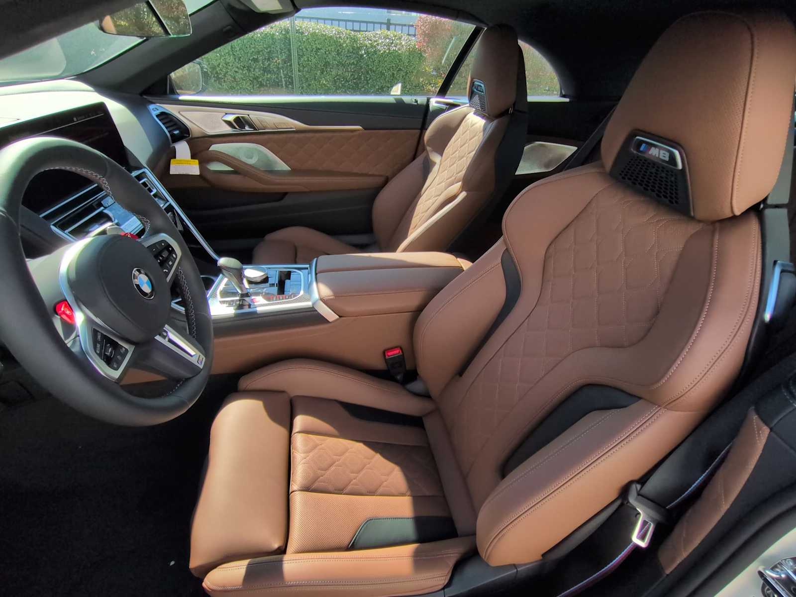 Thumbnail: 2025 BMW M8 - 18