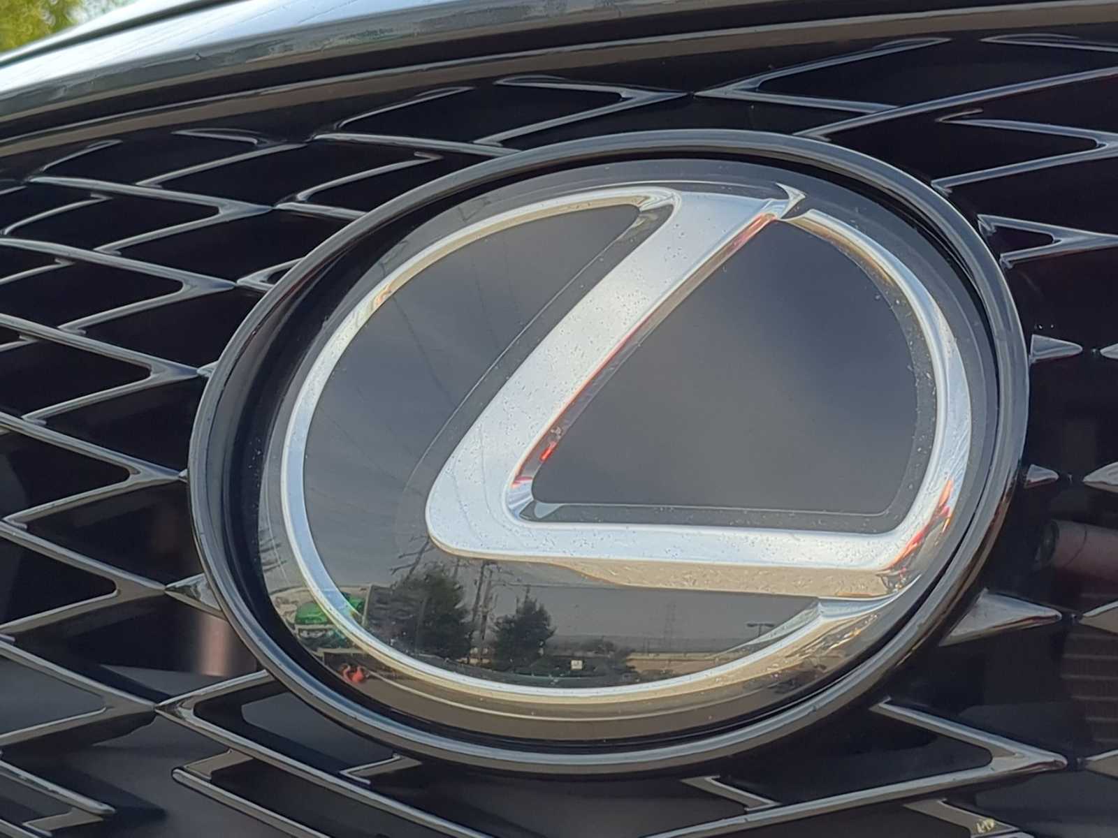 Thumbnail: 2021 Lexus IS - 12