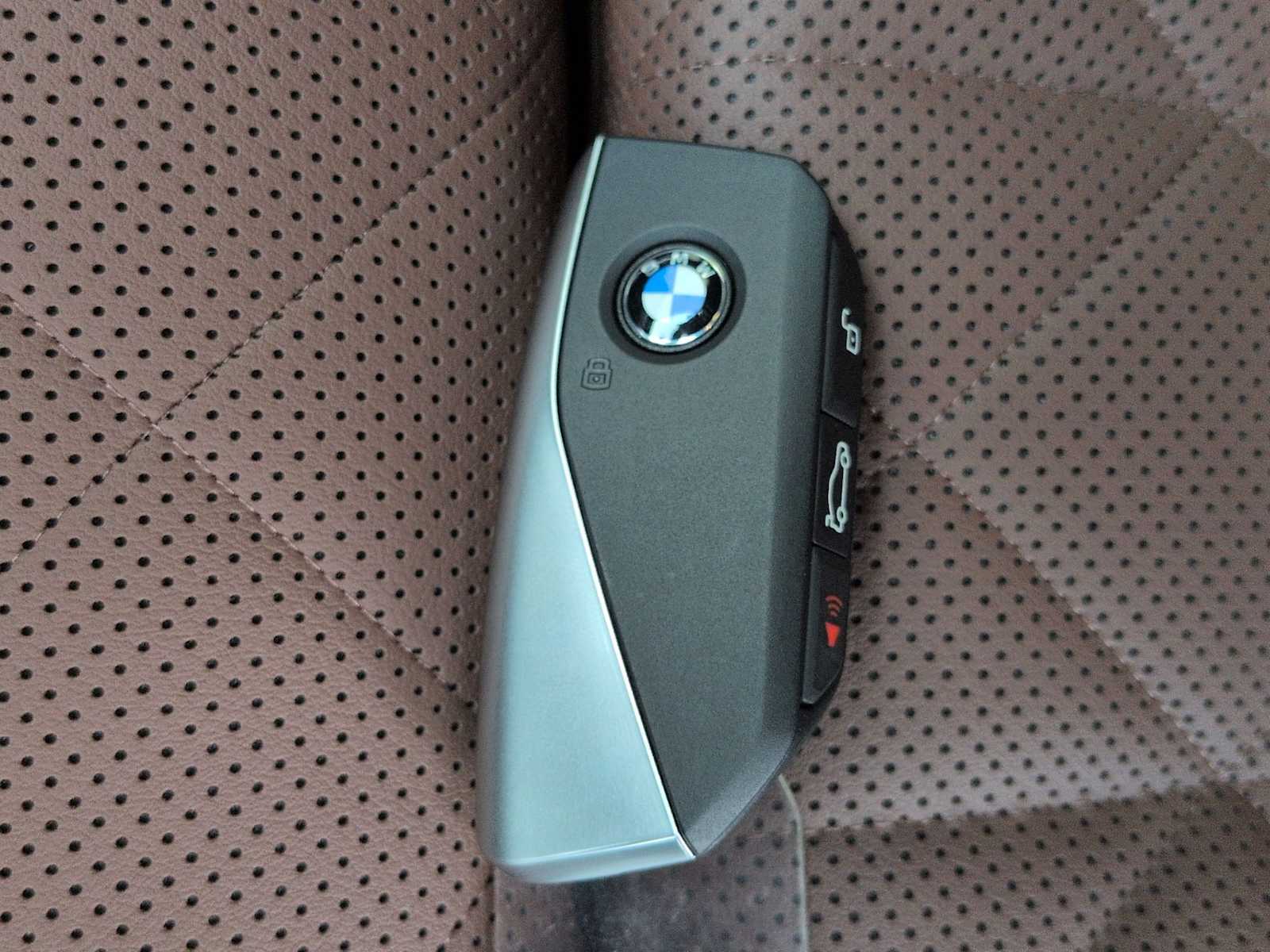 Thumbnail: 2026 BMW X5 - 36
