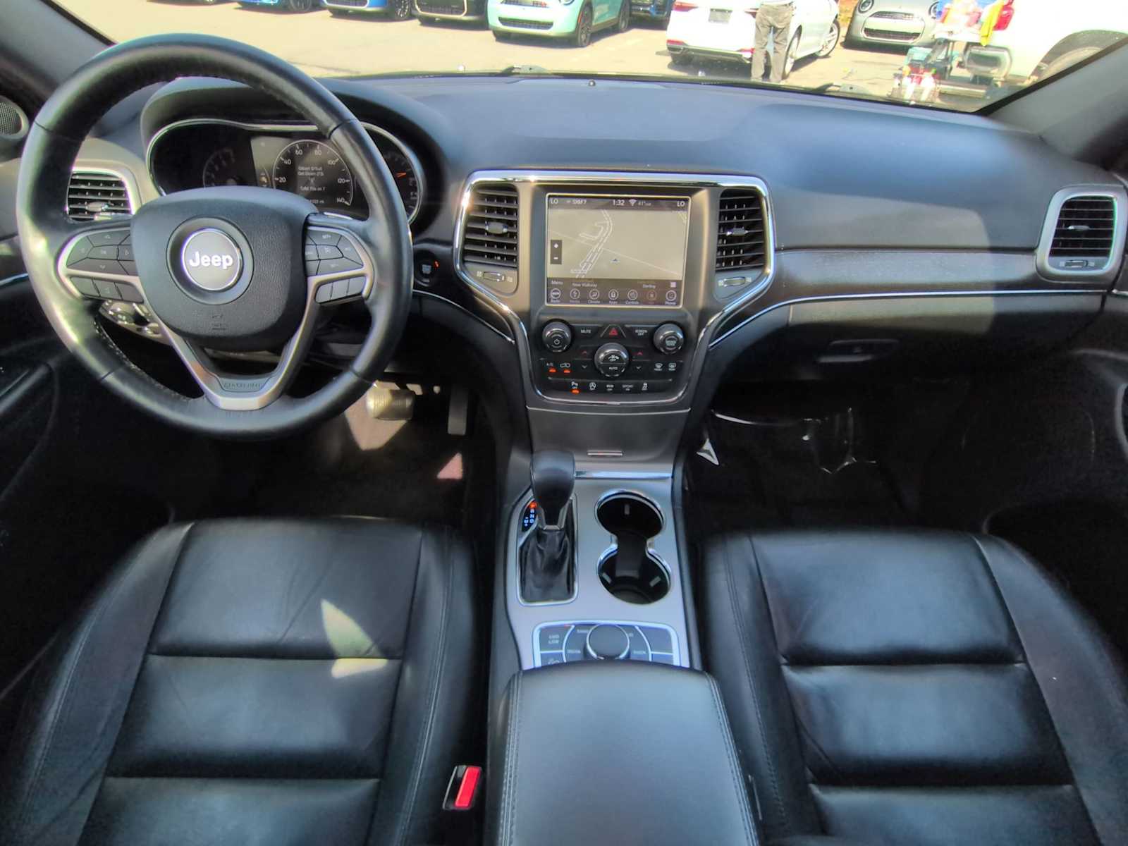 Thumbnail: 2018 Jeep Grand Cherokee - 16