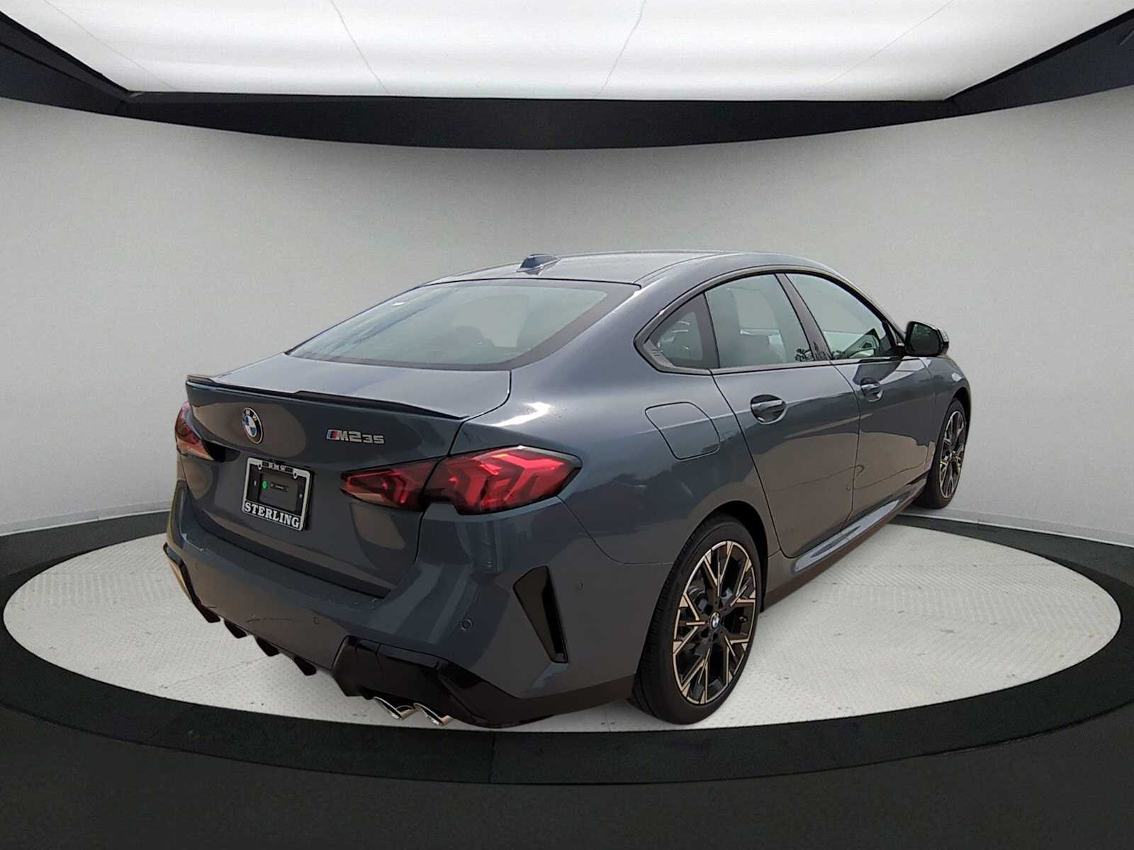 Thumbnail: 2025 BMW 2 Series - 8