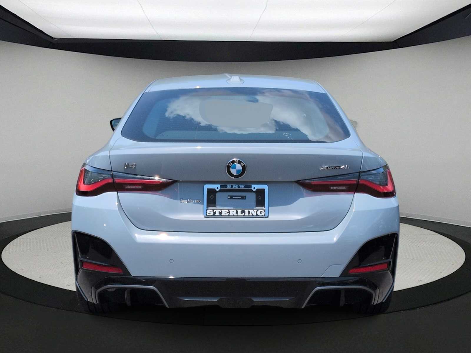 Thumbnail: 2026 BMW i4 - 7