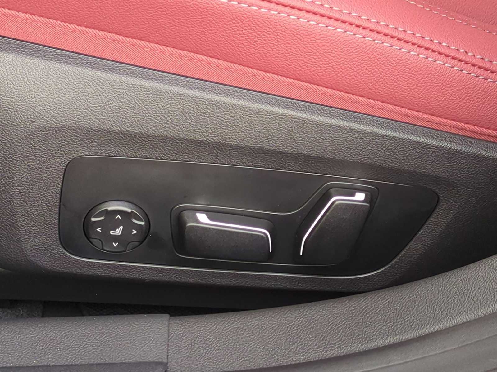 Thumbnail: 2025 BMW 4 Series - 18