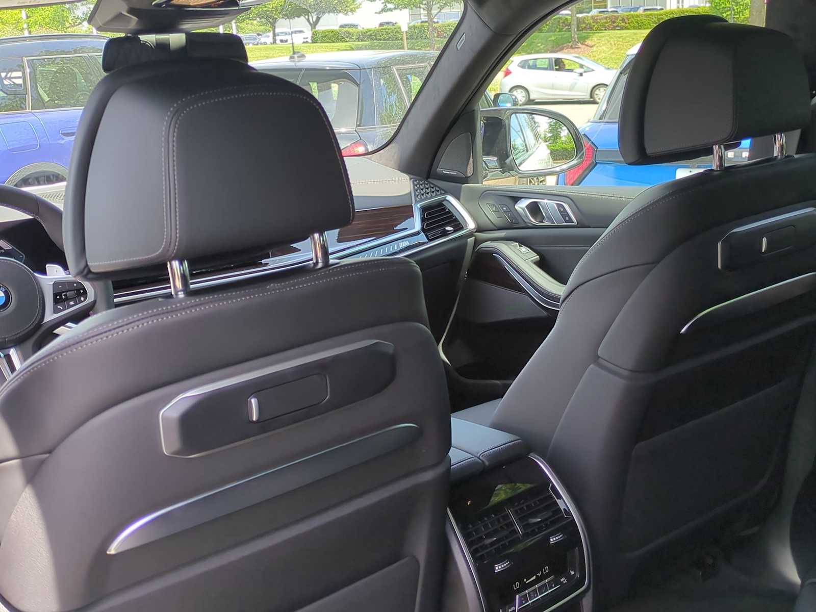 Thumbnail: 2026 BMW X7 - 19