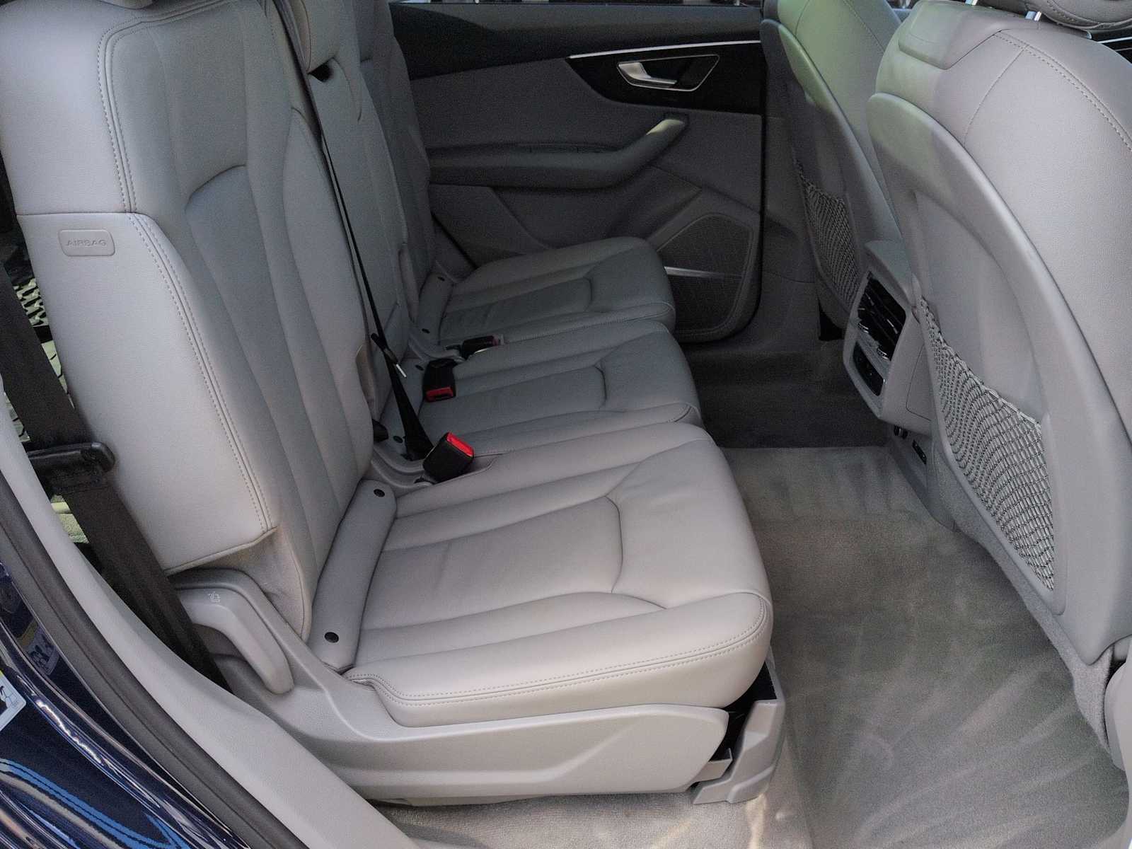 Thumbnail: 2022 Audi Q7 - 22