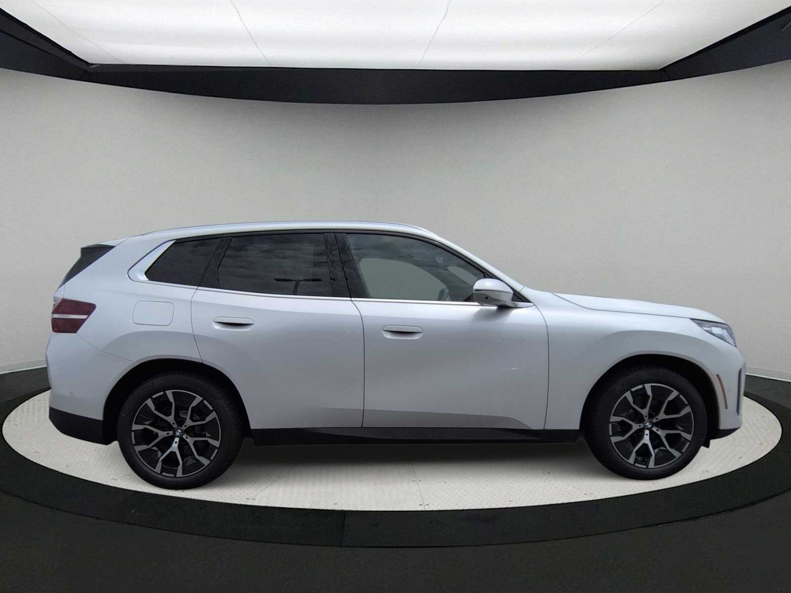 Thumbnail: 2026 BMW X3 - 9