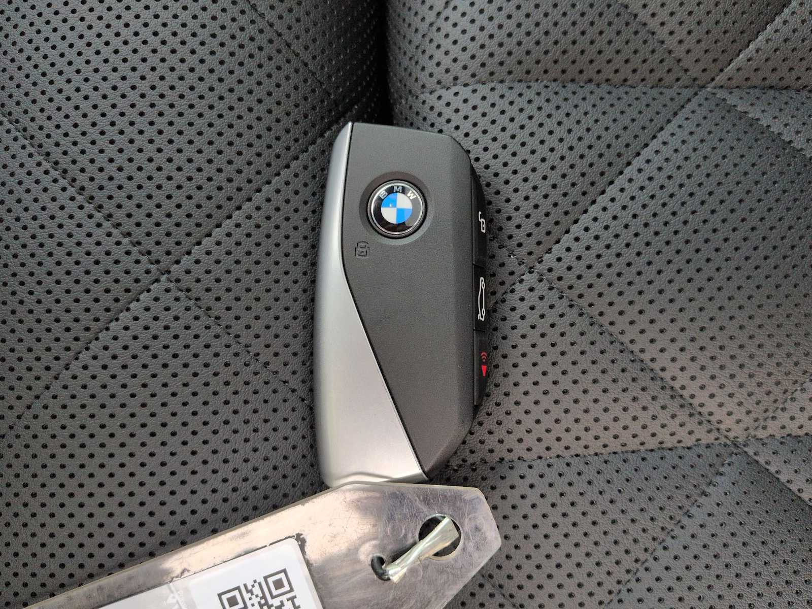 Thumbnail: 2026 BMW X5 - 39
