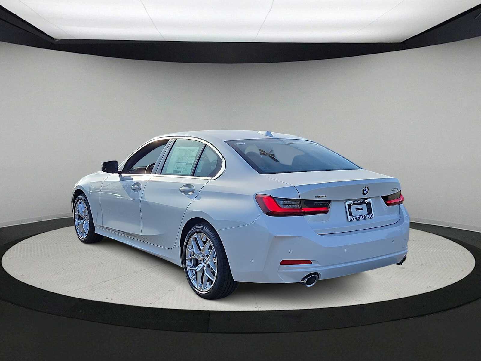 Thumbnail: 2026 BMW 3 Series - 6