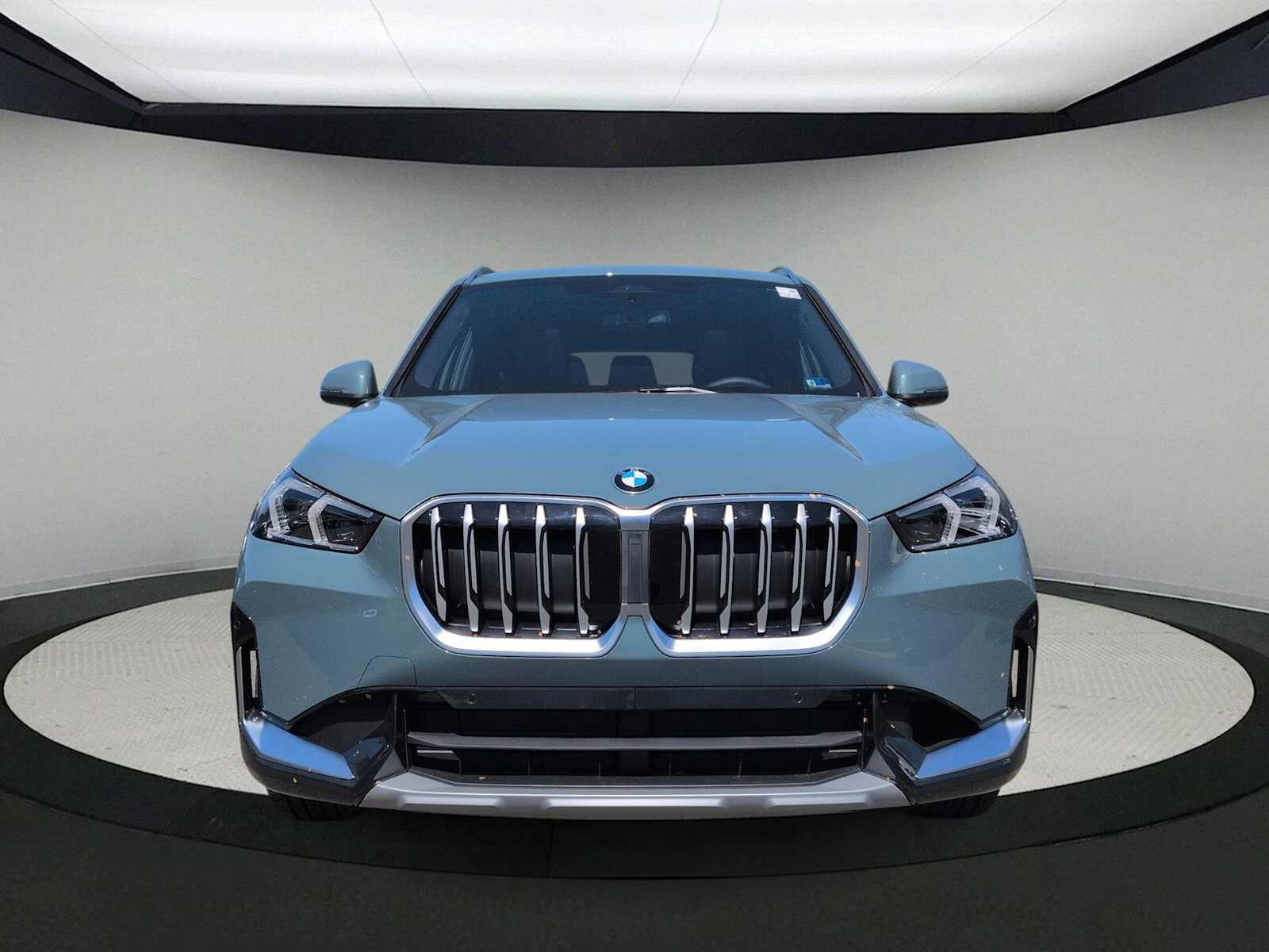 Thumbnail: 2026 BMW X1 - 3