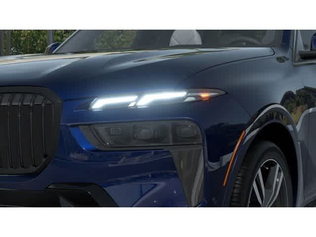 Thumbnail: 2026 BMW X7 - 6