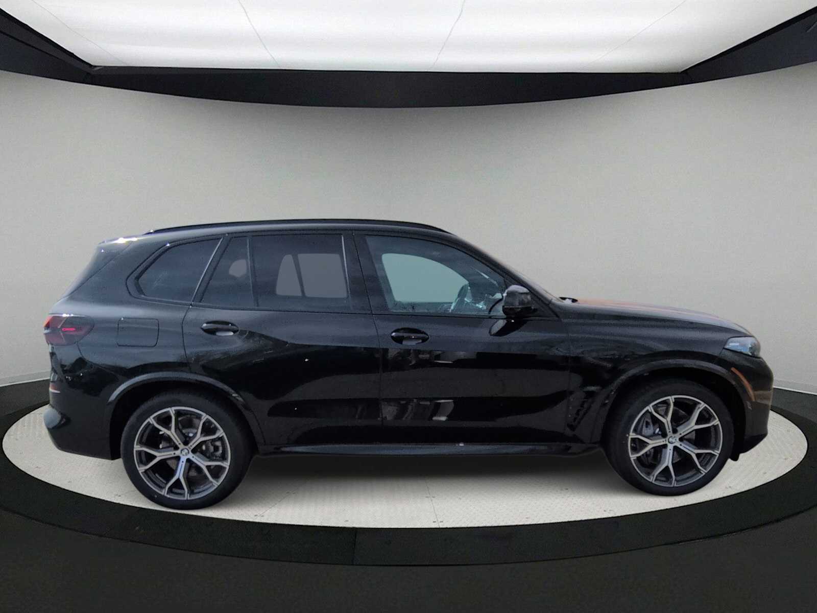 Thumbnail: 2026 BMW X5 - 10