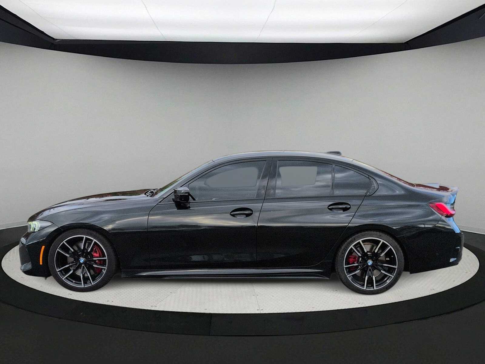 Thumbnail: 2024 BMW 3 Series - 5