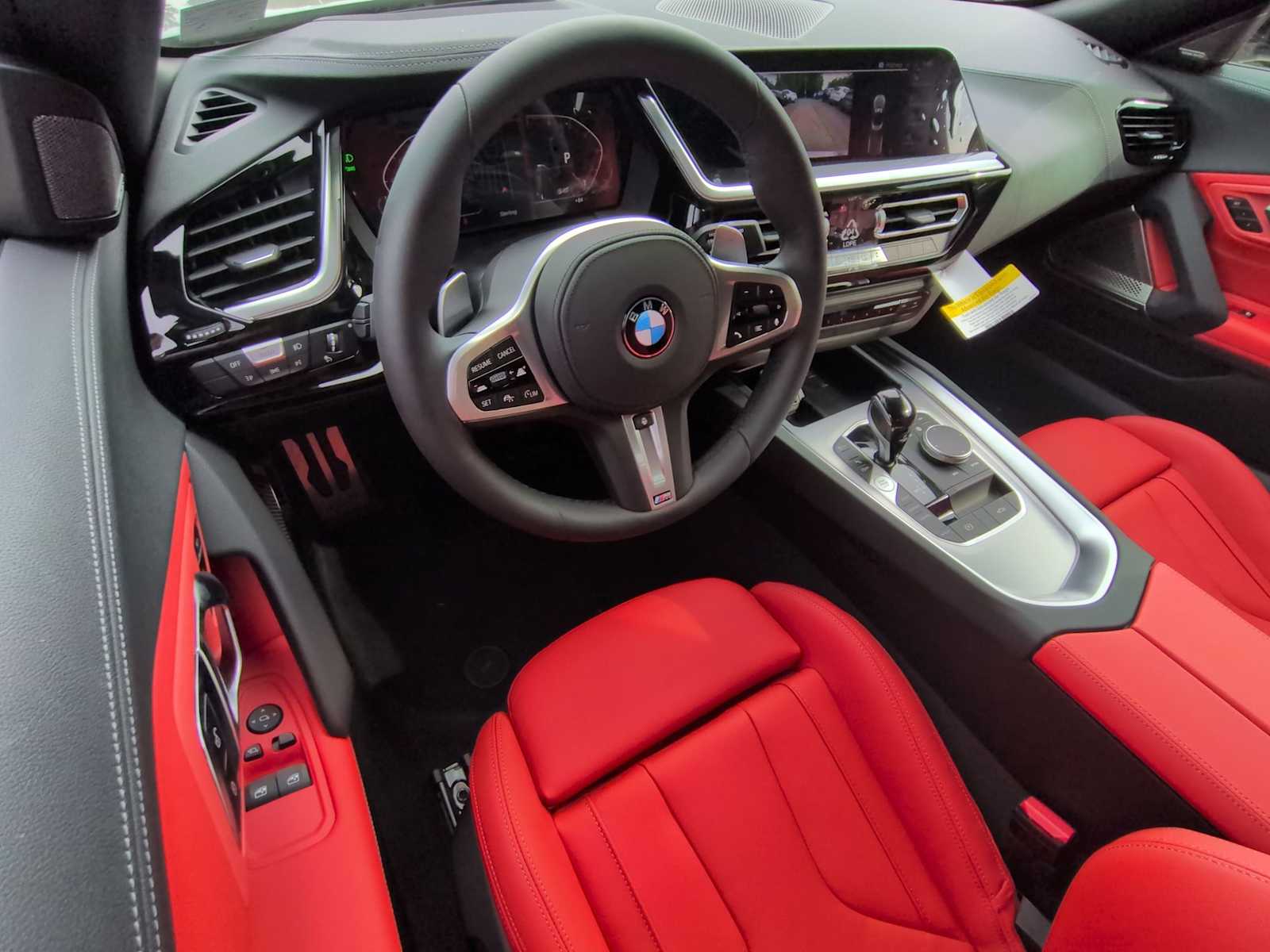 Thumbnail: 2026 BMW Z4 - 10
