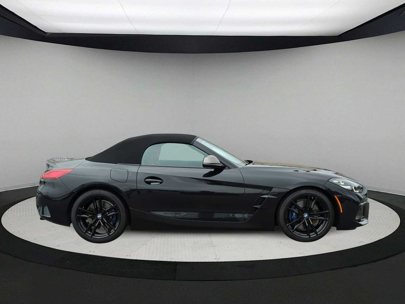 Thumbnail: 2024 BMW Z4 - 9