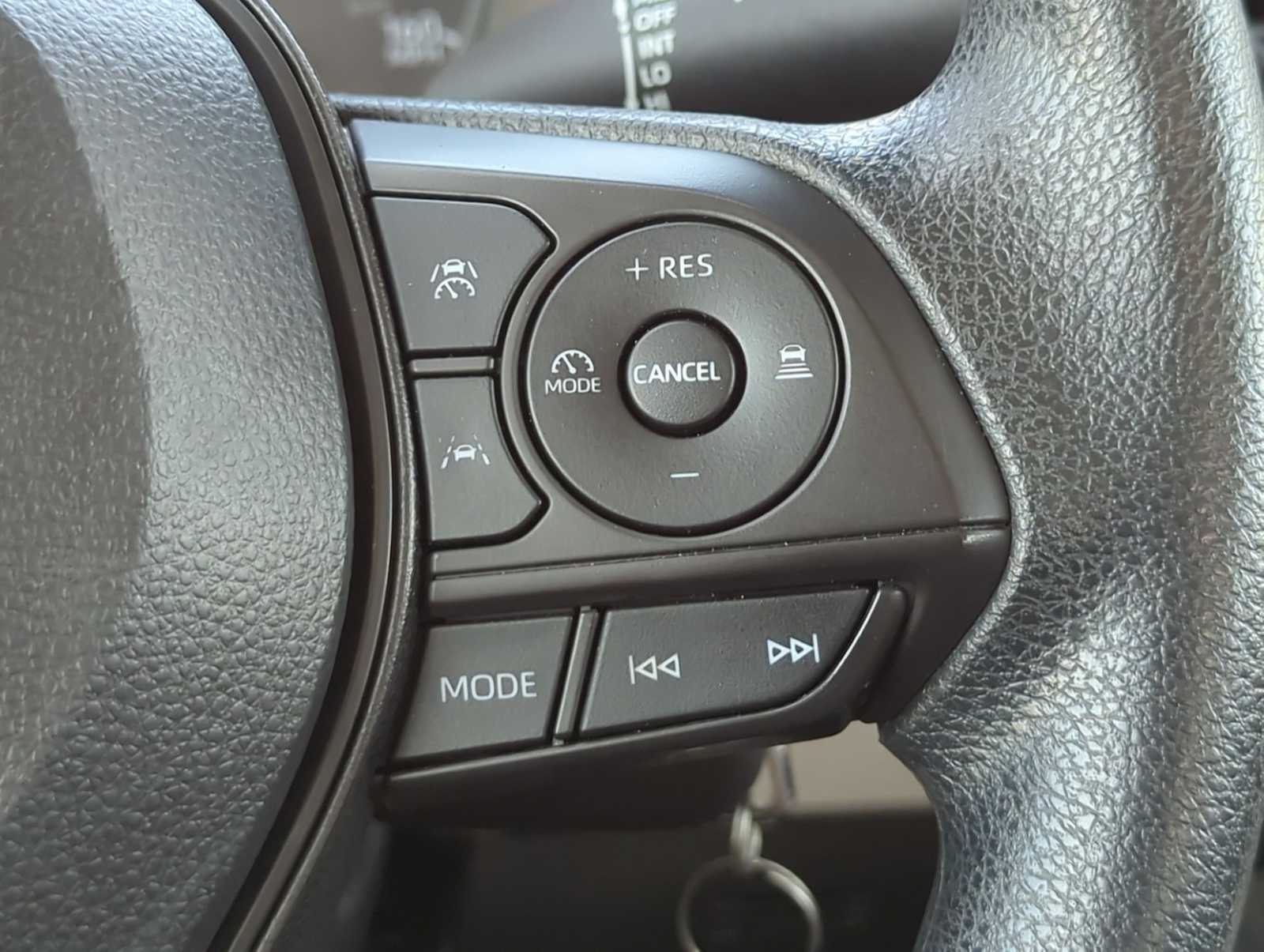 2024 Toyota Corolla LE 16