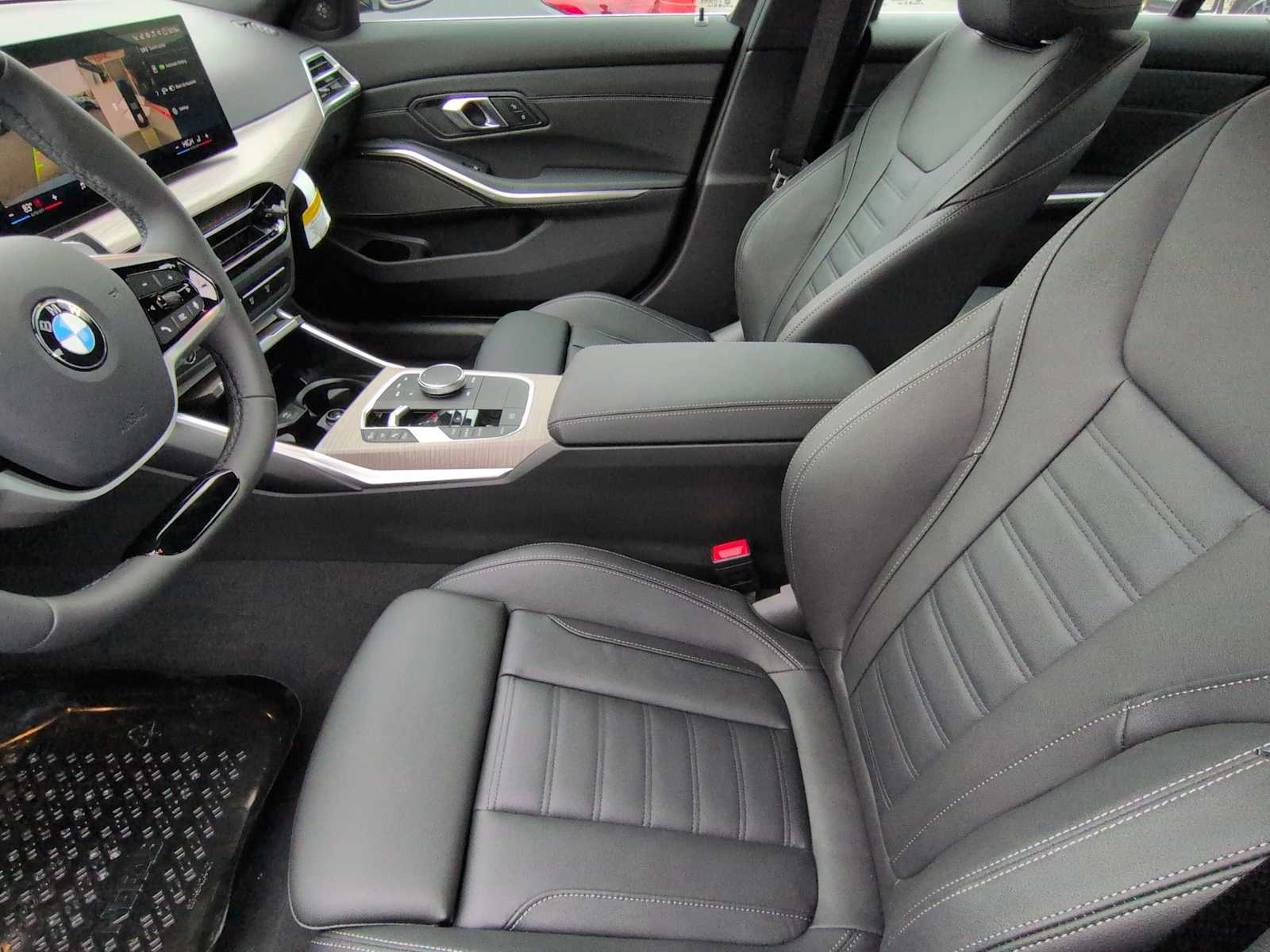 Thumbnail: 2026 BMW 3 Series - 10