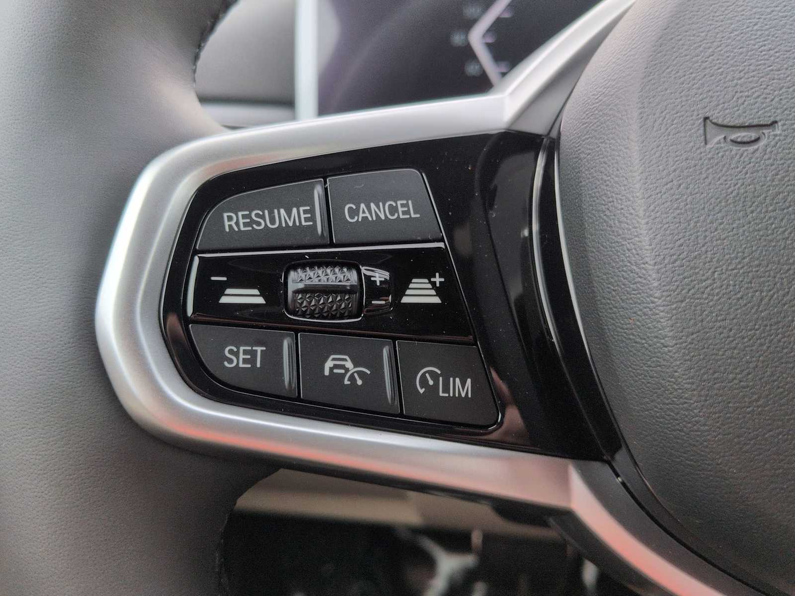 Thumbnail: 2026 BMW i4 - 26