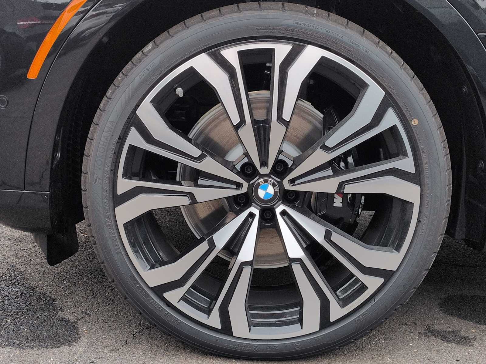 Thumbnail: 2027 BMW X7 - 14