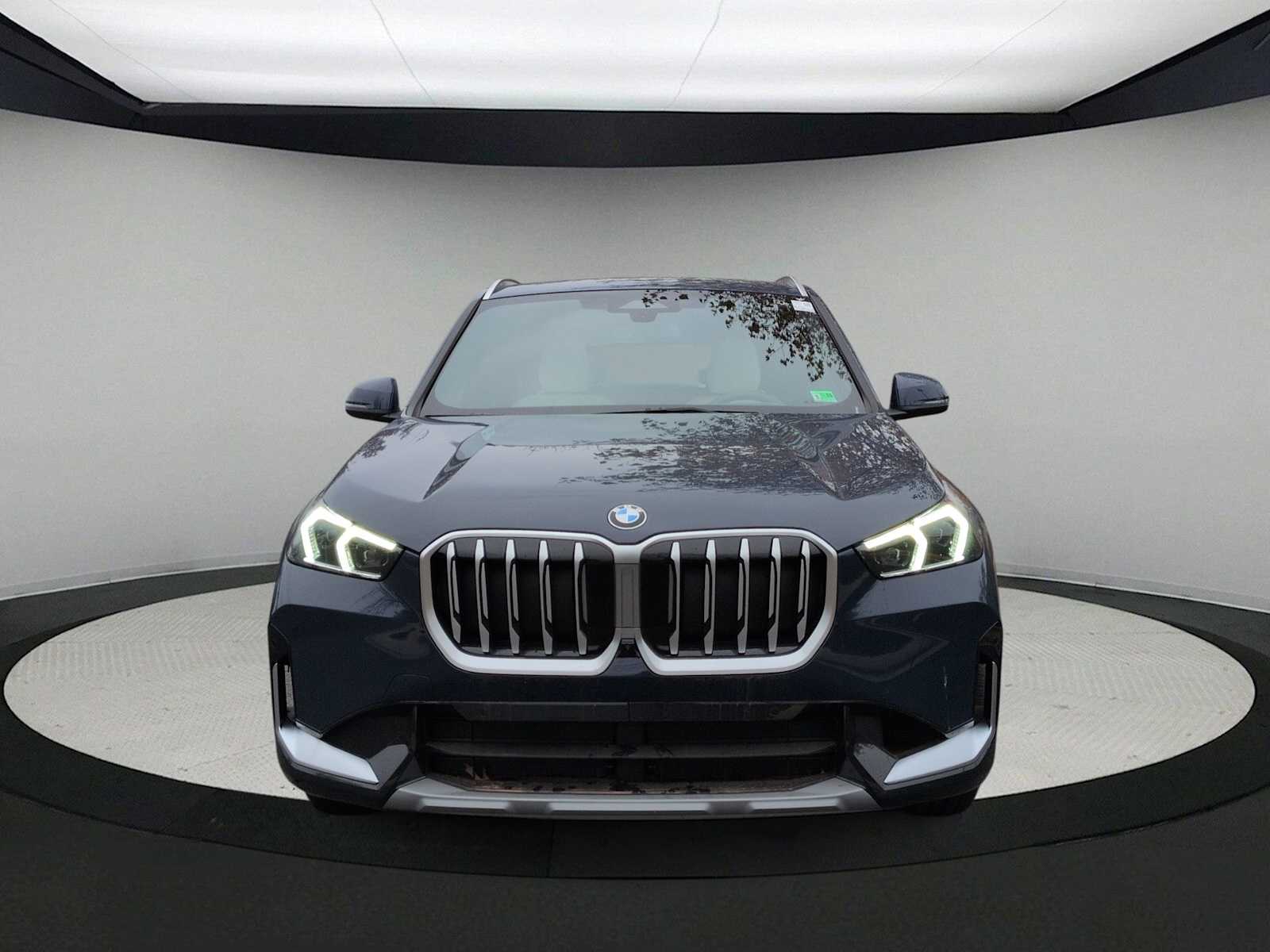 Thumbnail: 2026 BMW X1 - 3
