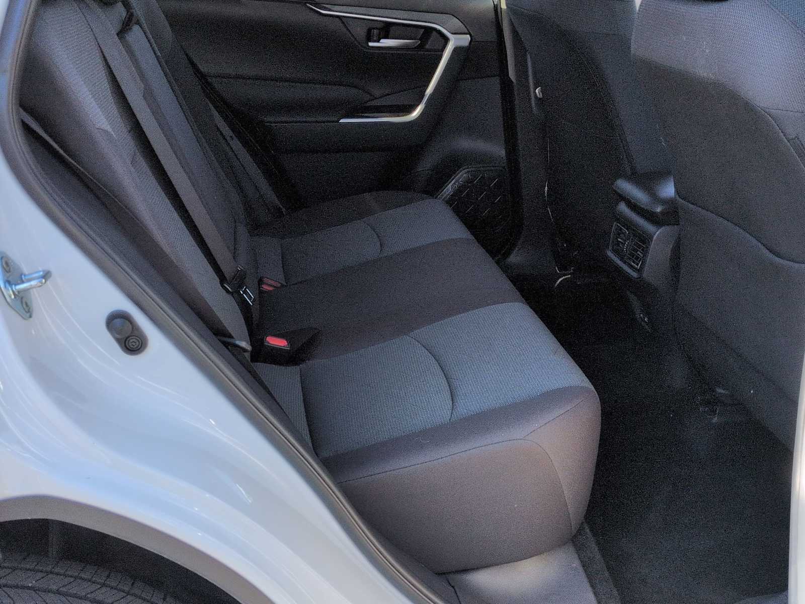 Thumbnail: 2025 Toyota RAV4 - 21