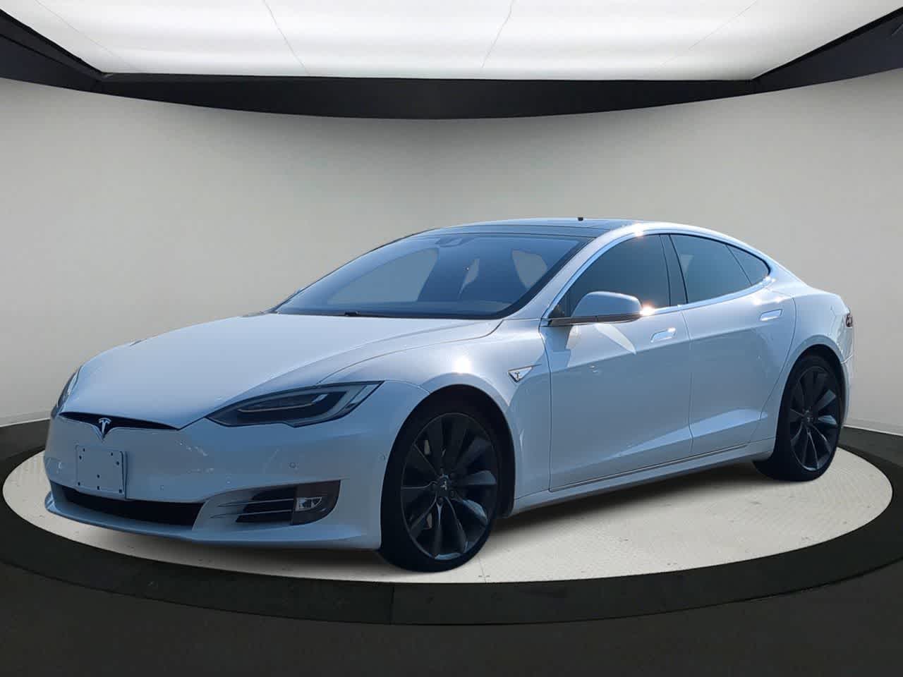 Thumbnail: 2016 Tesla Model S - 4