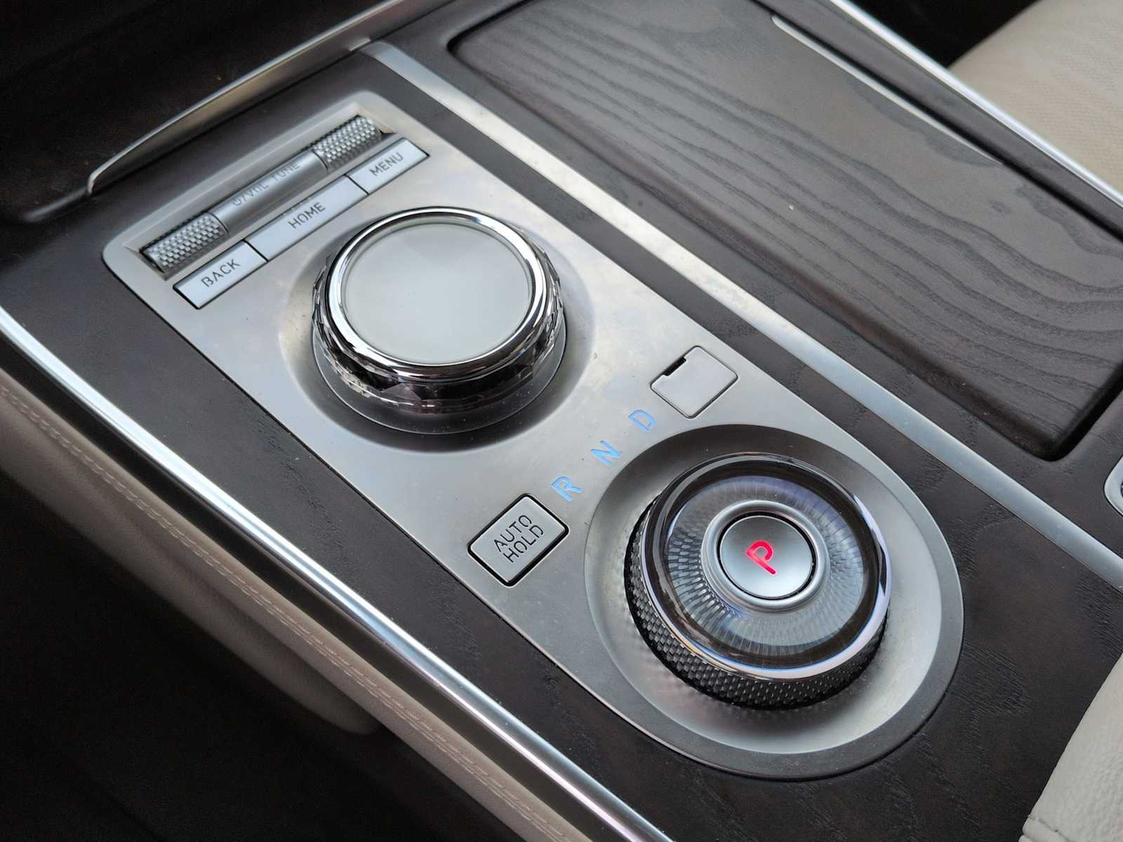 Thumbnail: 2023 Genesis GV80 - 33