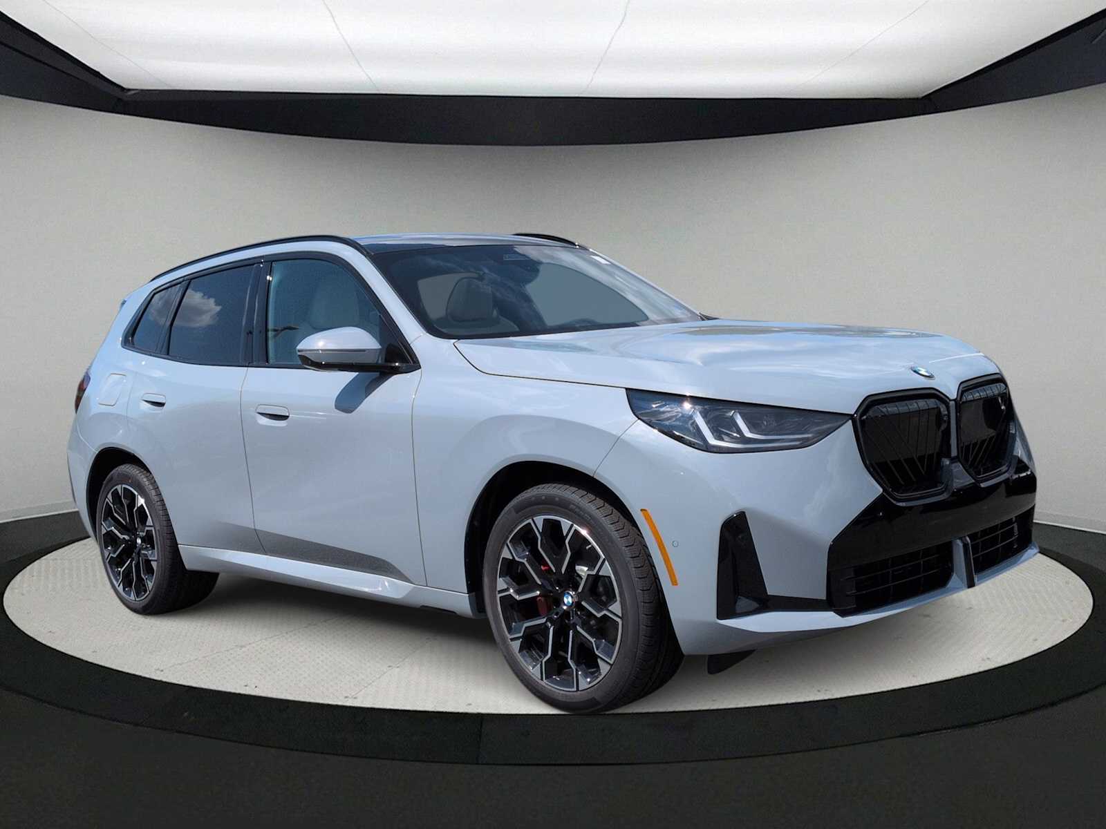 Thumbnail: 2026 BMW X3 - 2
