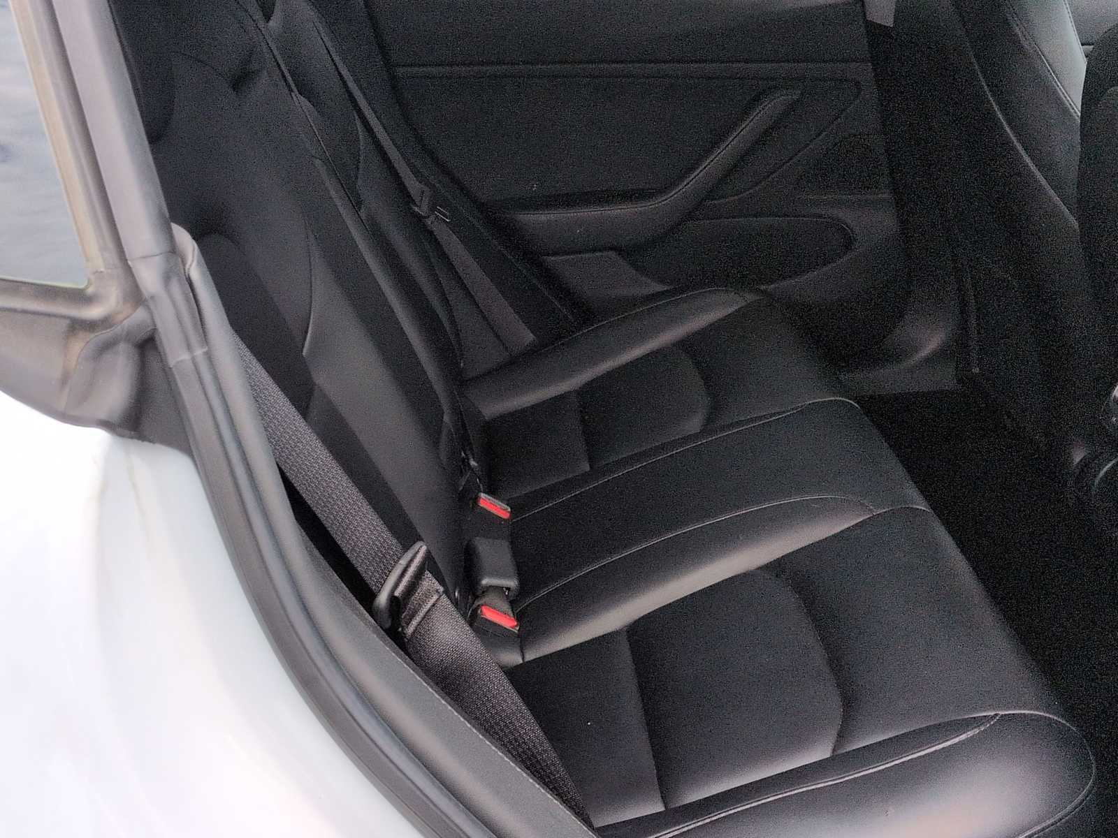 Thumbnail: 2019 Tesla Model 3 - 21