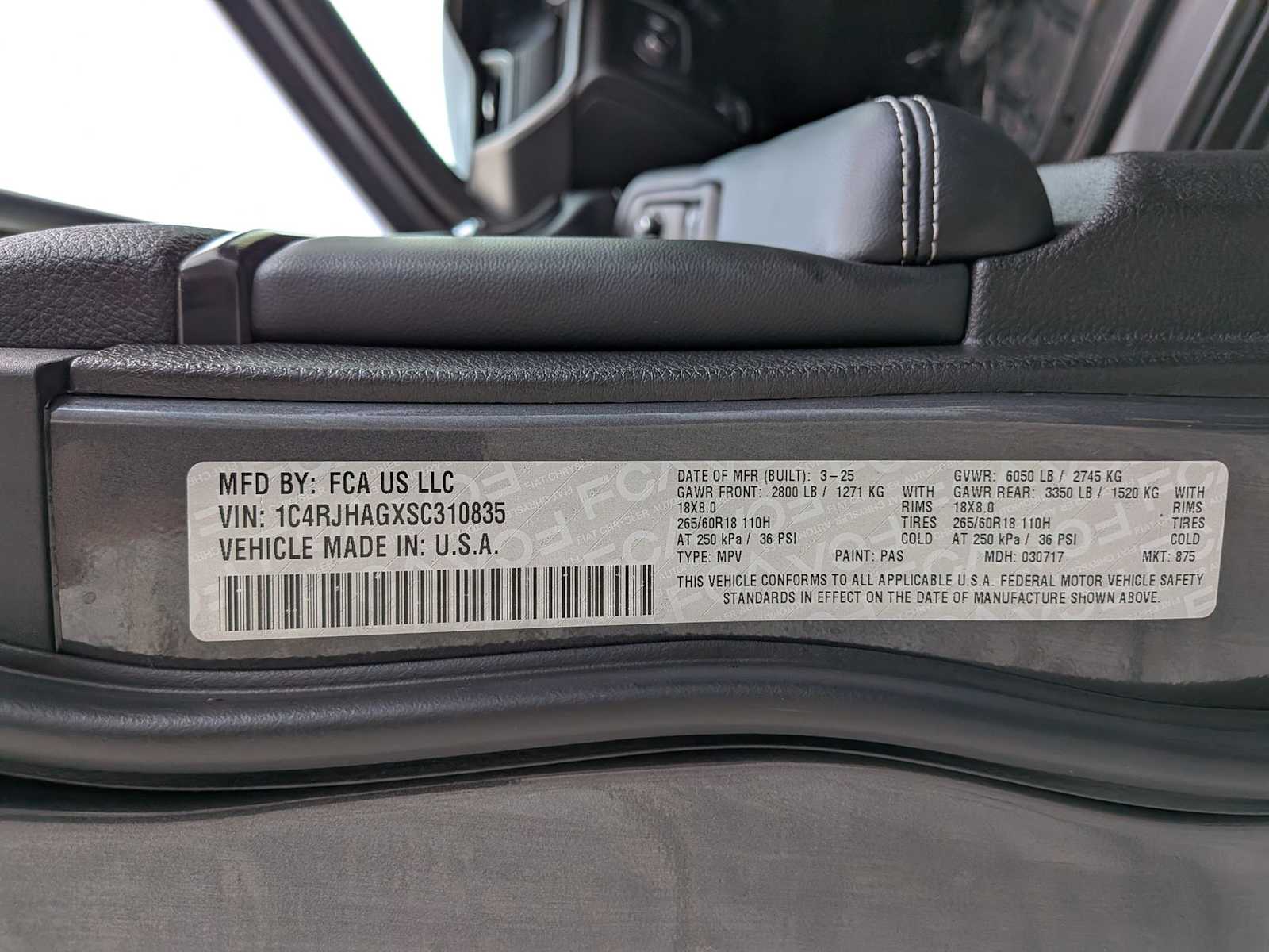 Thumbnail: 2025 Jeep Grand Cherokee - 37