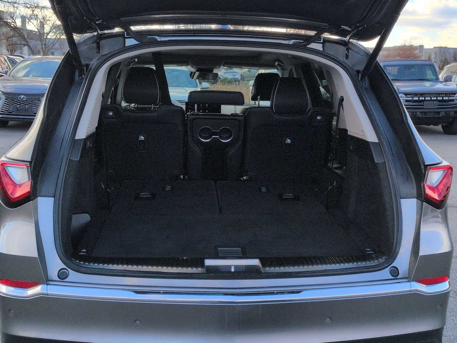 Thumbnail: 2024 Acura MDX - 36