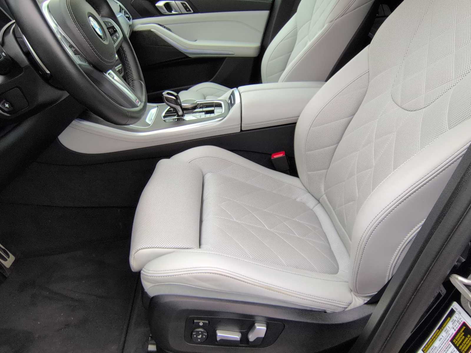 Thumbnail: 2023 BMW X5 - 17