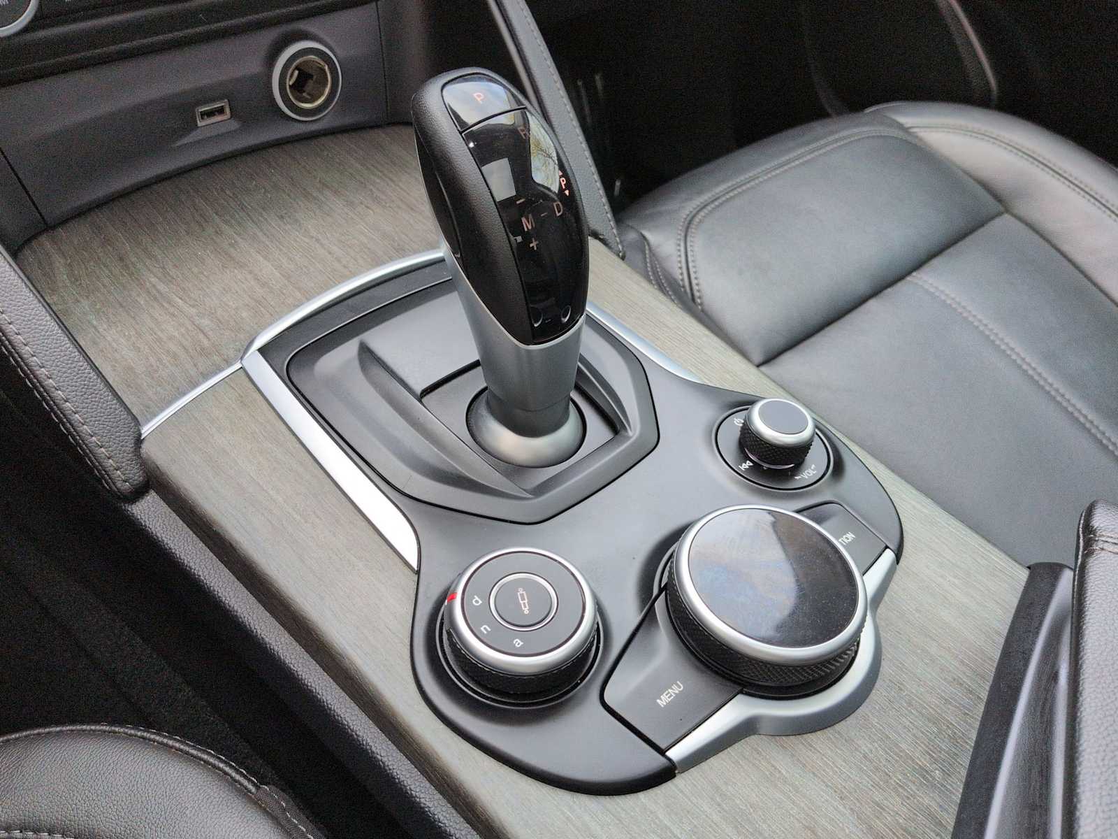 Thumbnail: 2019 Alfa Romeo Stelvio - 35