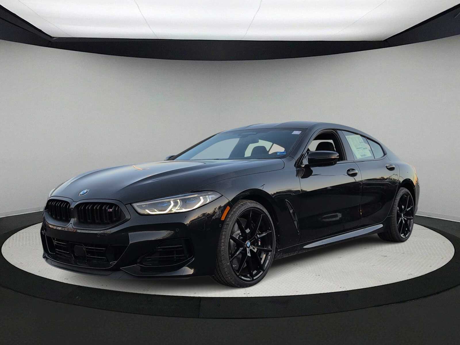 Thumbnail: 2026 BMW 8 Series - 4
